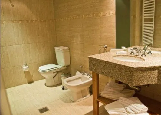 Bathroom in Hotel Comercio
