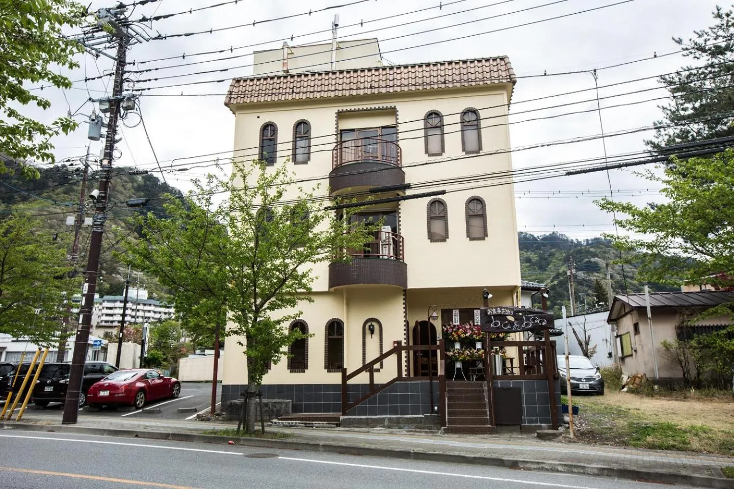 Facade/entrance in Kinugawa Pension Bamboo