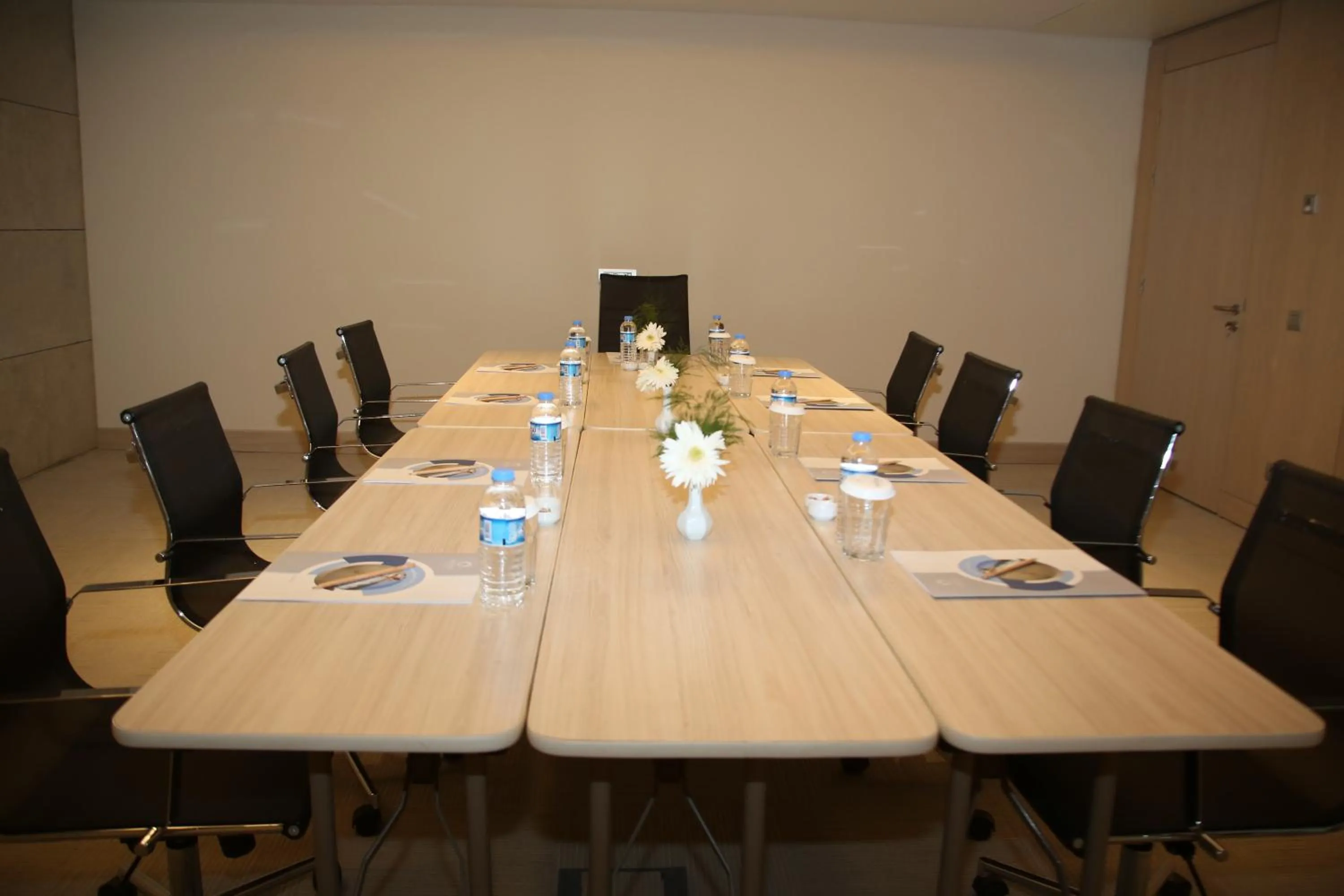 Business facilities in ON'LIVE HOTEL