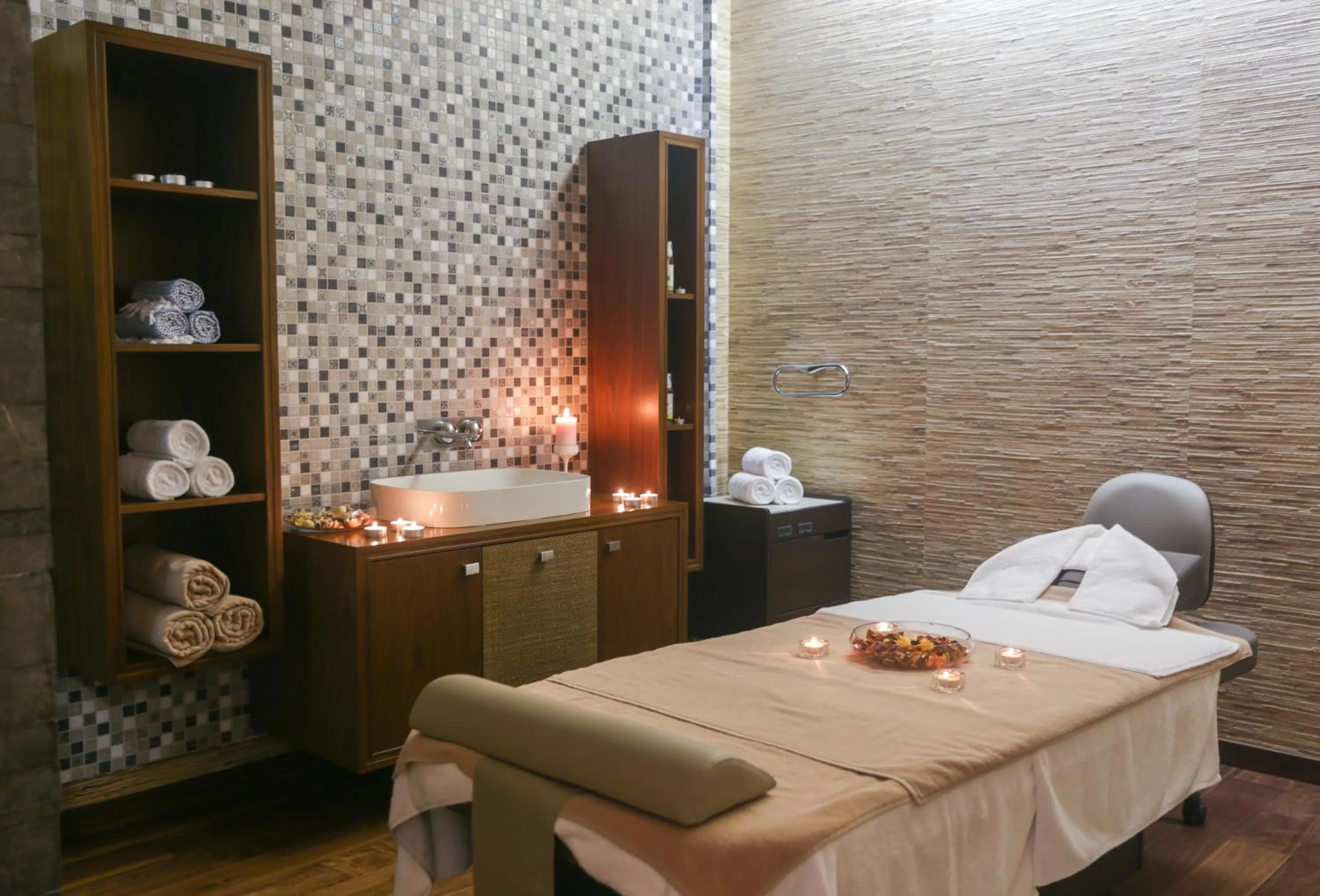 Massage in ON'LIVE HOTEL