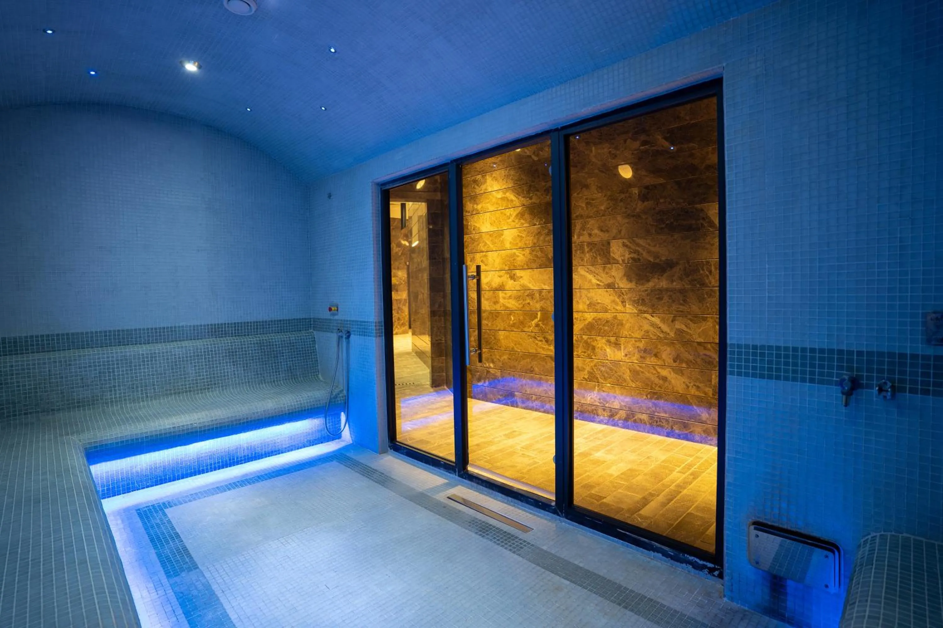 Spa and wellness centre/facilities in ON'LIVE HOTEL