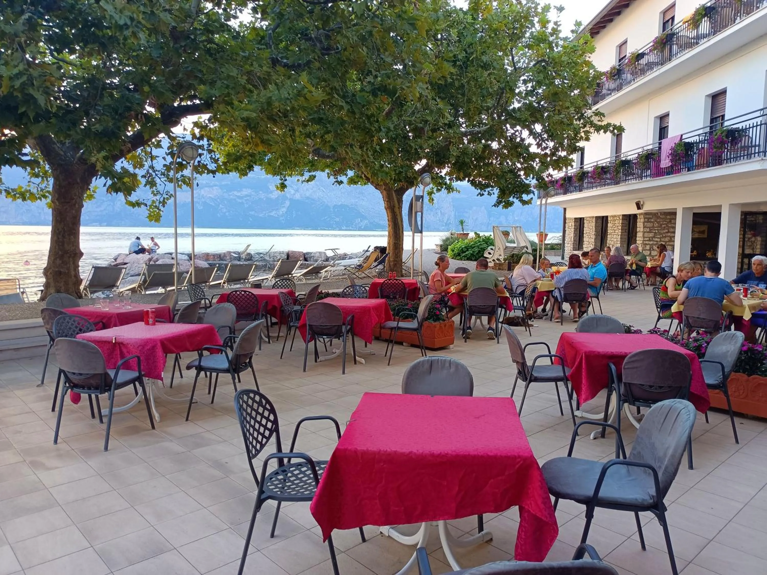 Restaurant/places to eat in Hotel S.Maria