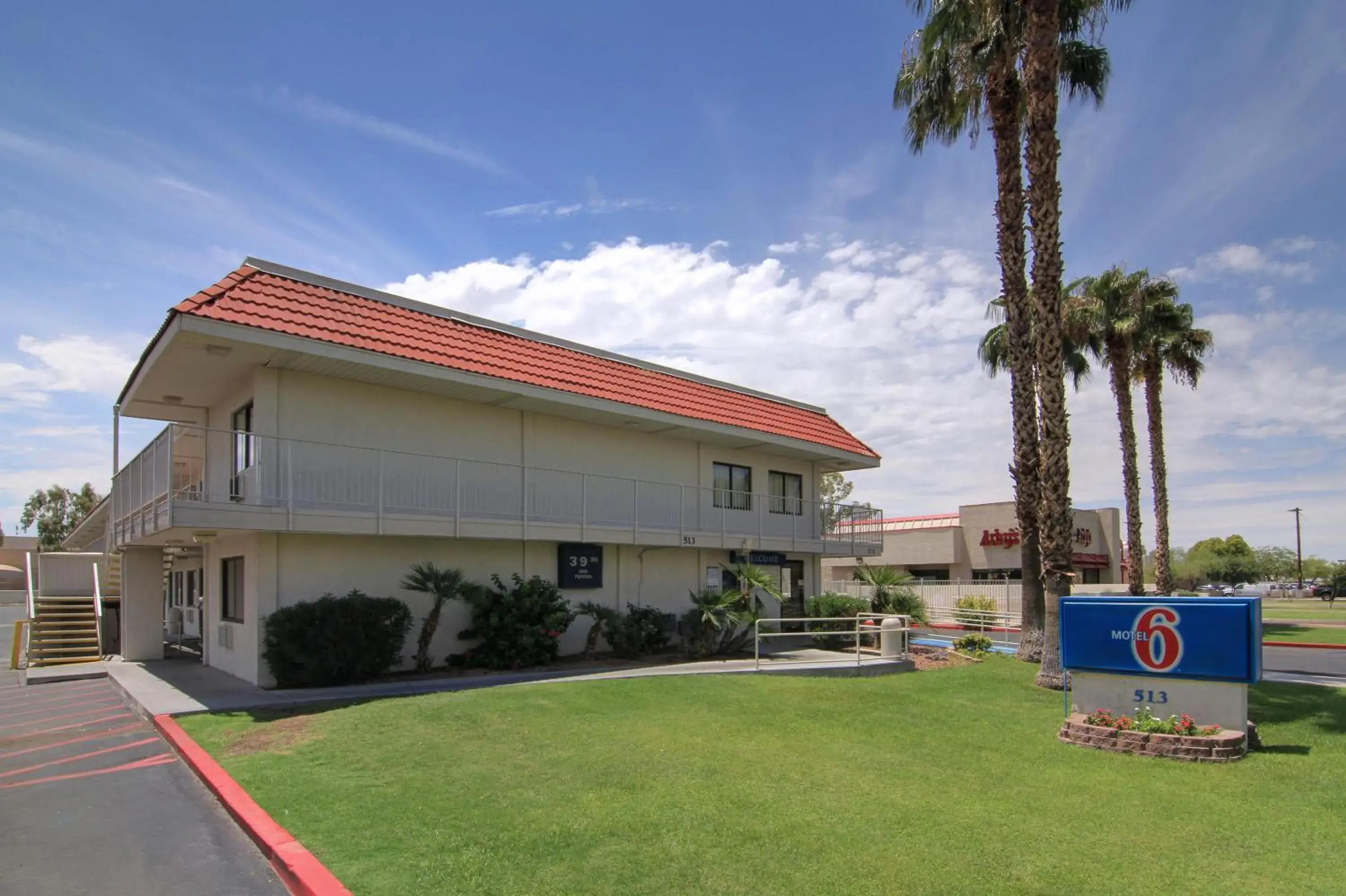 Property Building in Motel 6-Tempe, AZ - Broadway - ASU