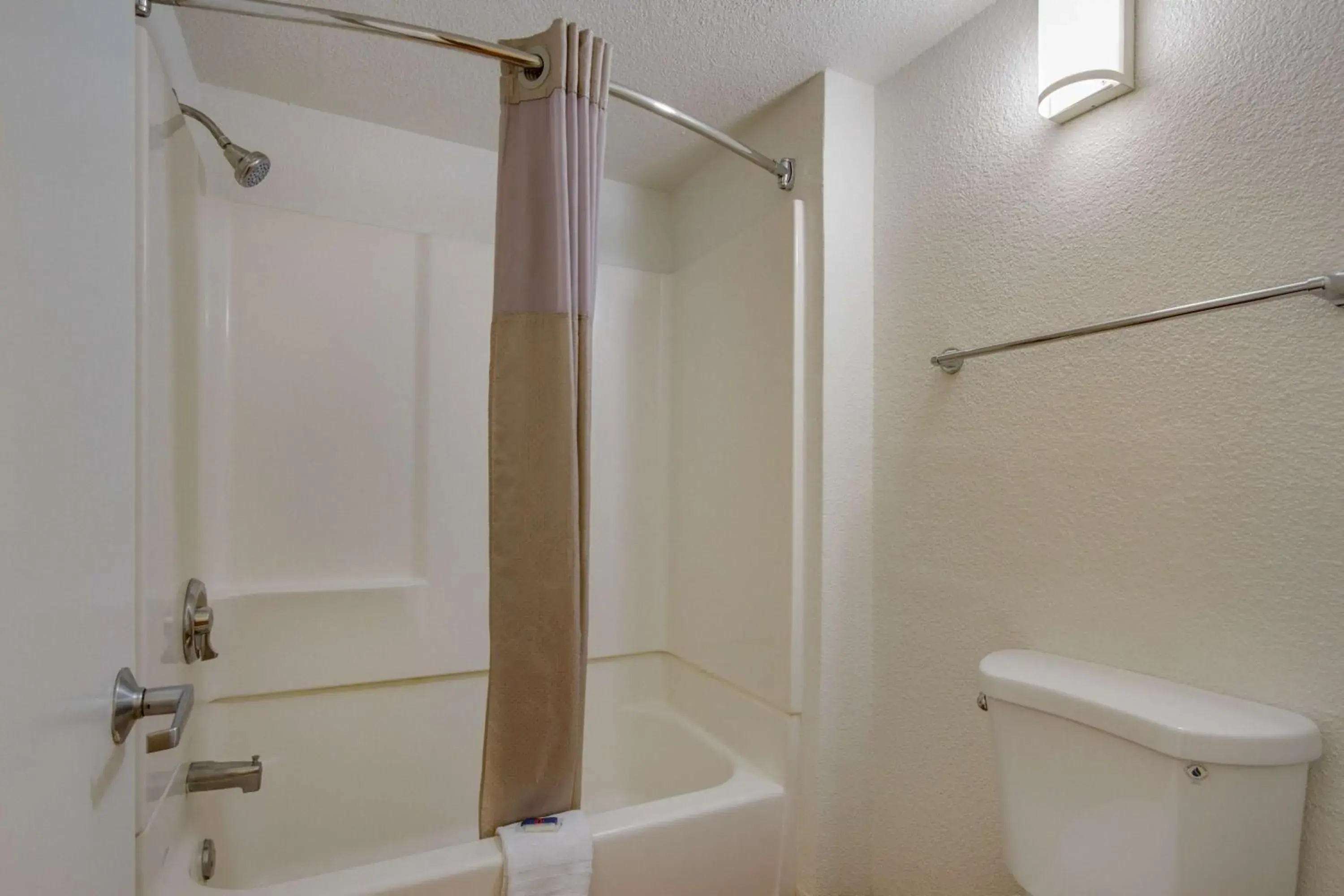 Bathroom in Motel 6-Tempe, AZ - Broadway - ASU