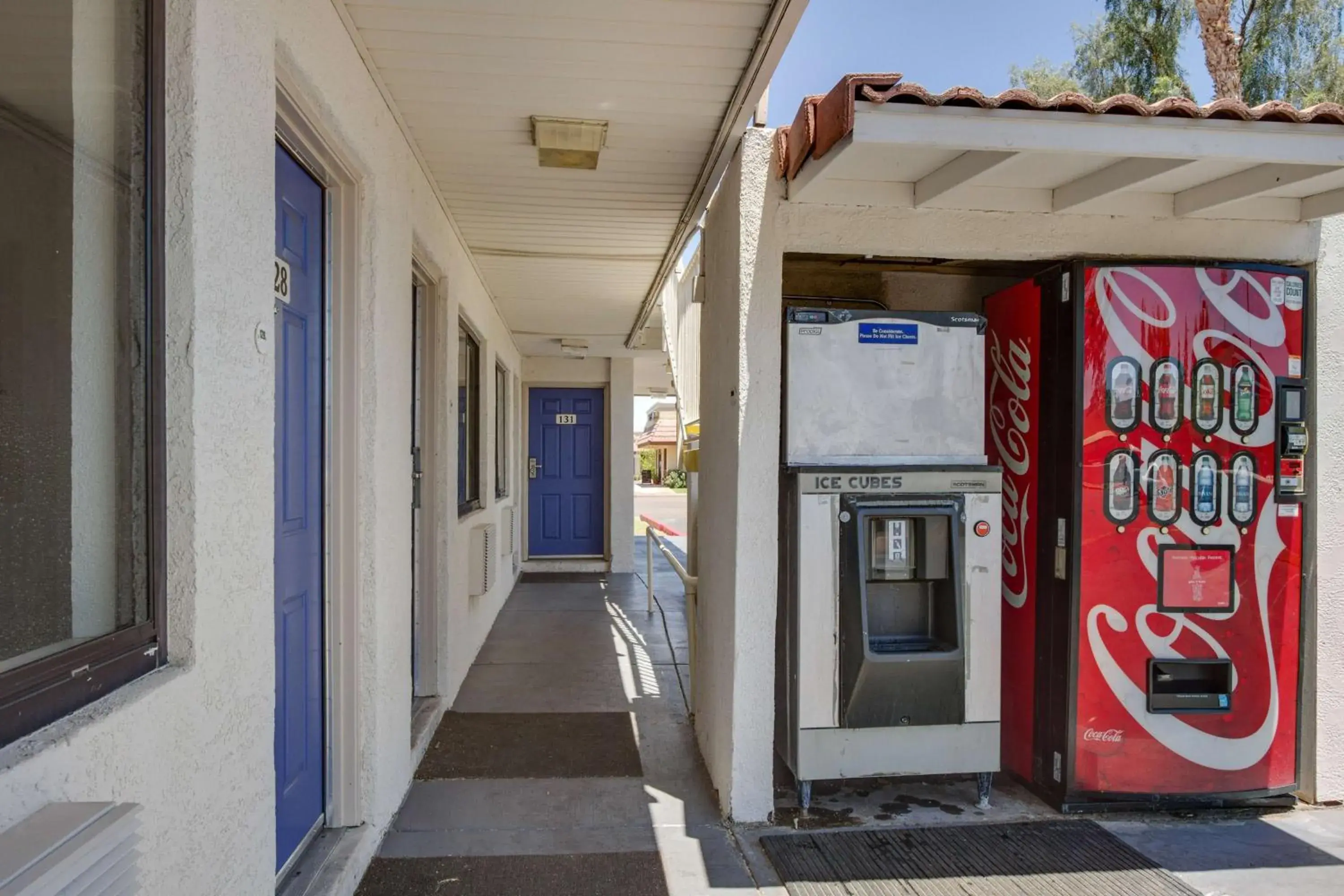 vending machine in Motel 6-Tempe, AZ - Broadway - ASU