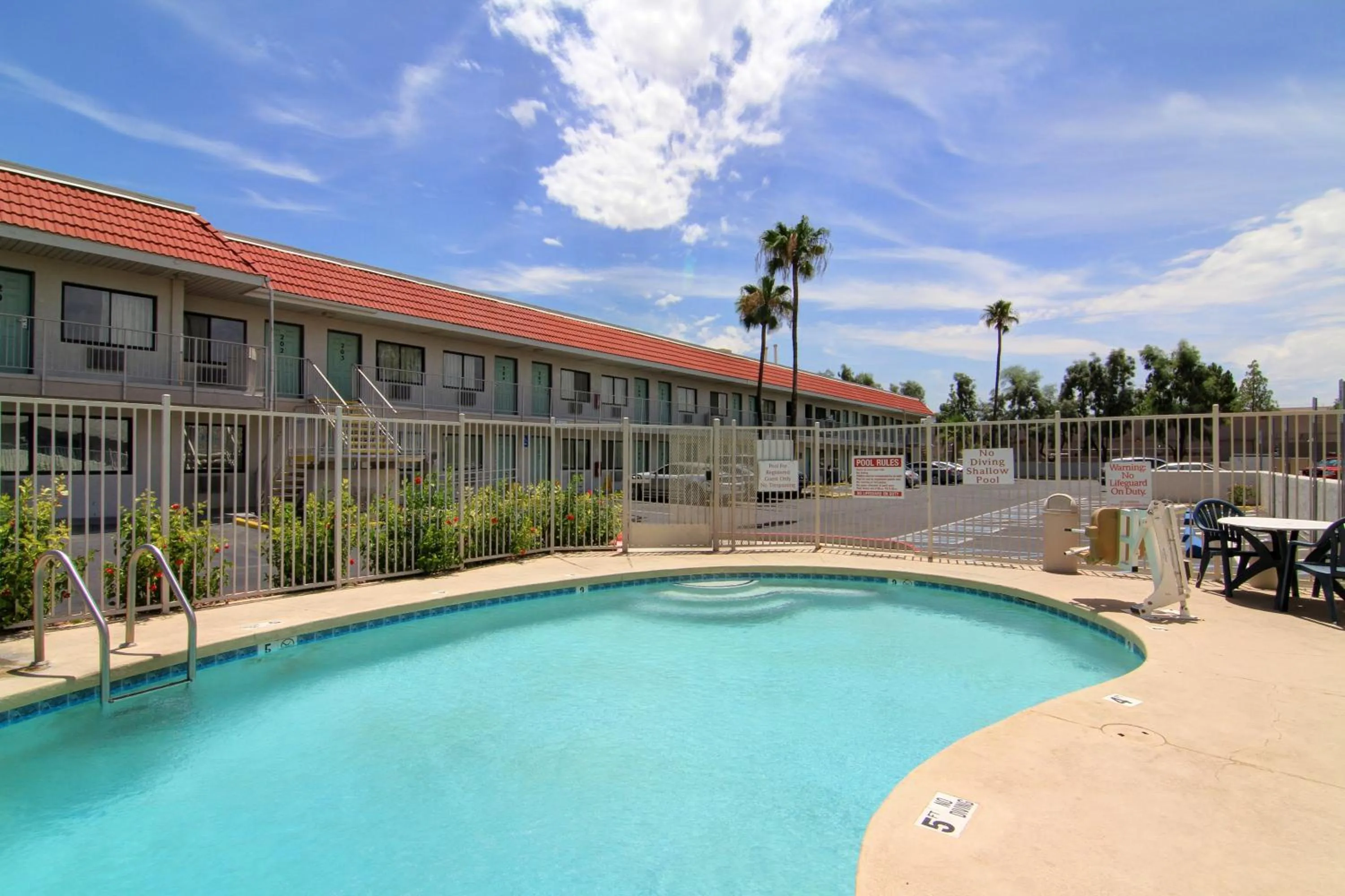 Swimming pool in Motel 6-Tempe, AZ - Broadway - ASU