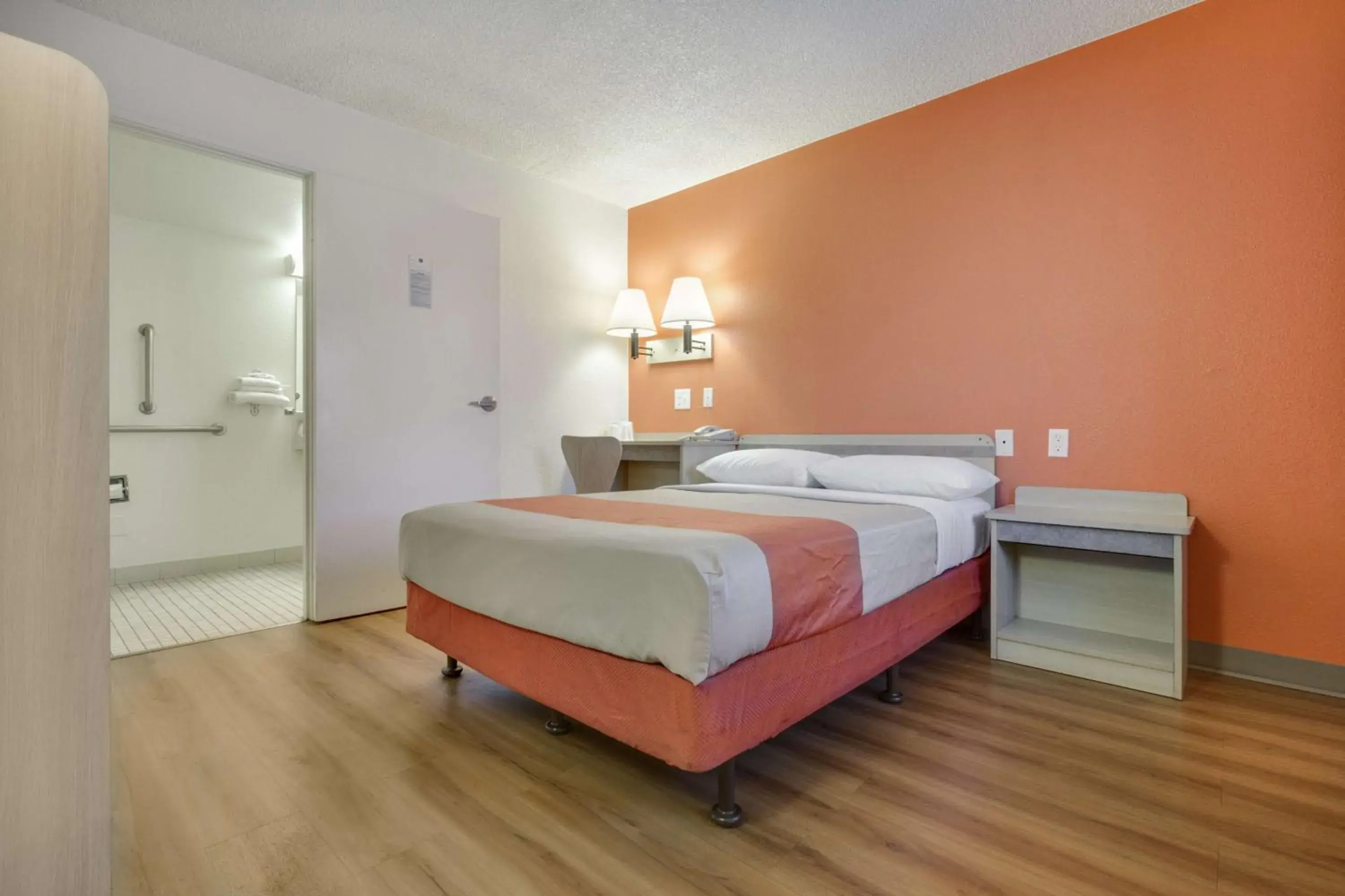 Photo of the whole room, Bed in Motel 6-Tempe, AZ - Broadway - ASU