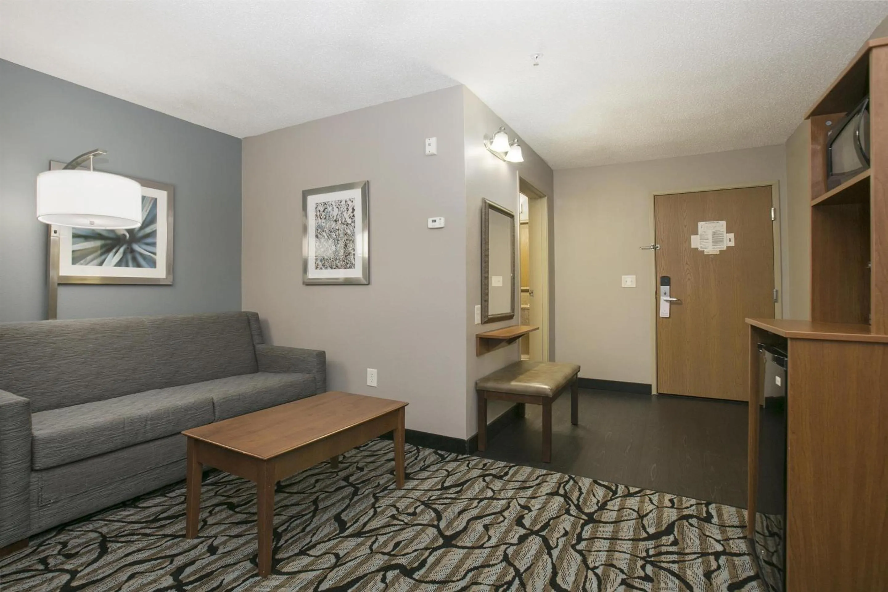 Seating area in Best Western Plus Blaine at the National Sports Center