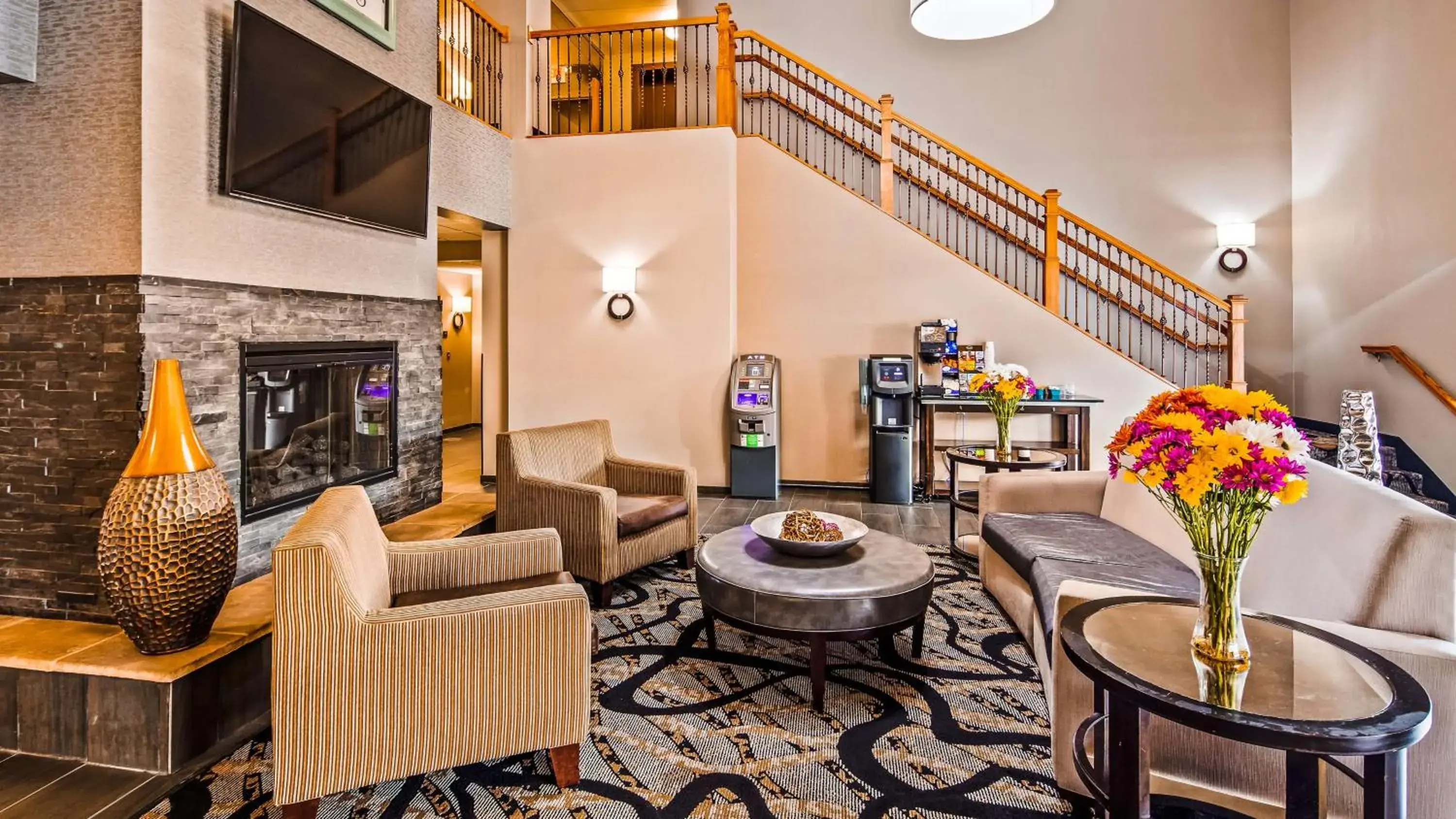 Lobby or reception in Best Western Plus Blaine at the National Sports Center Lobby or reception in Best Western Plus Blaine at the National Sports Center