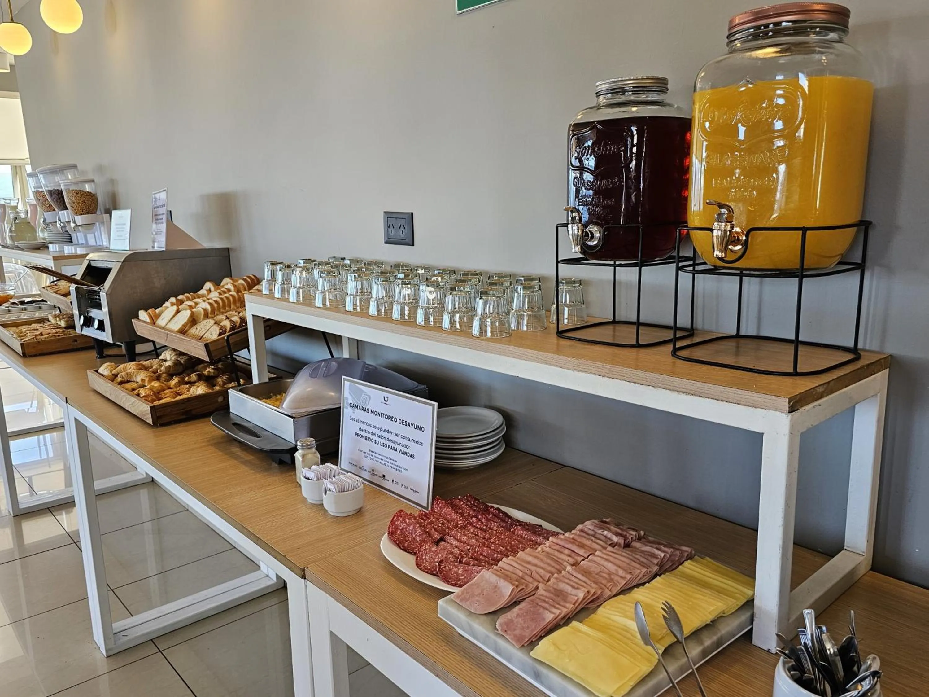 Breakfast in Hotel Plaza Bariloche