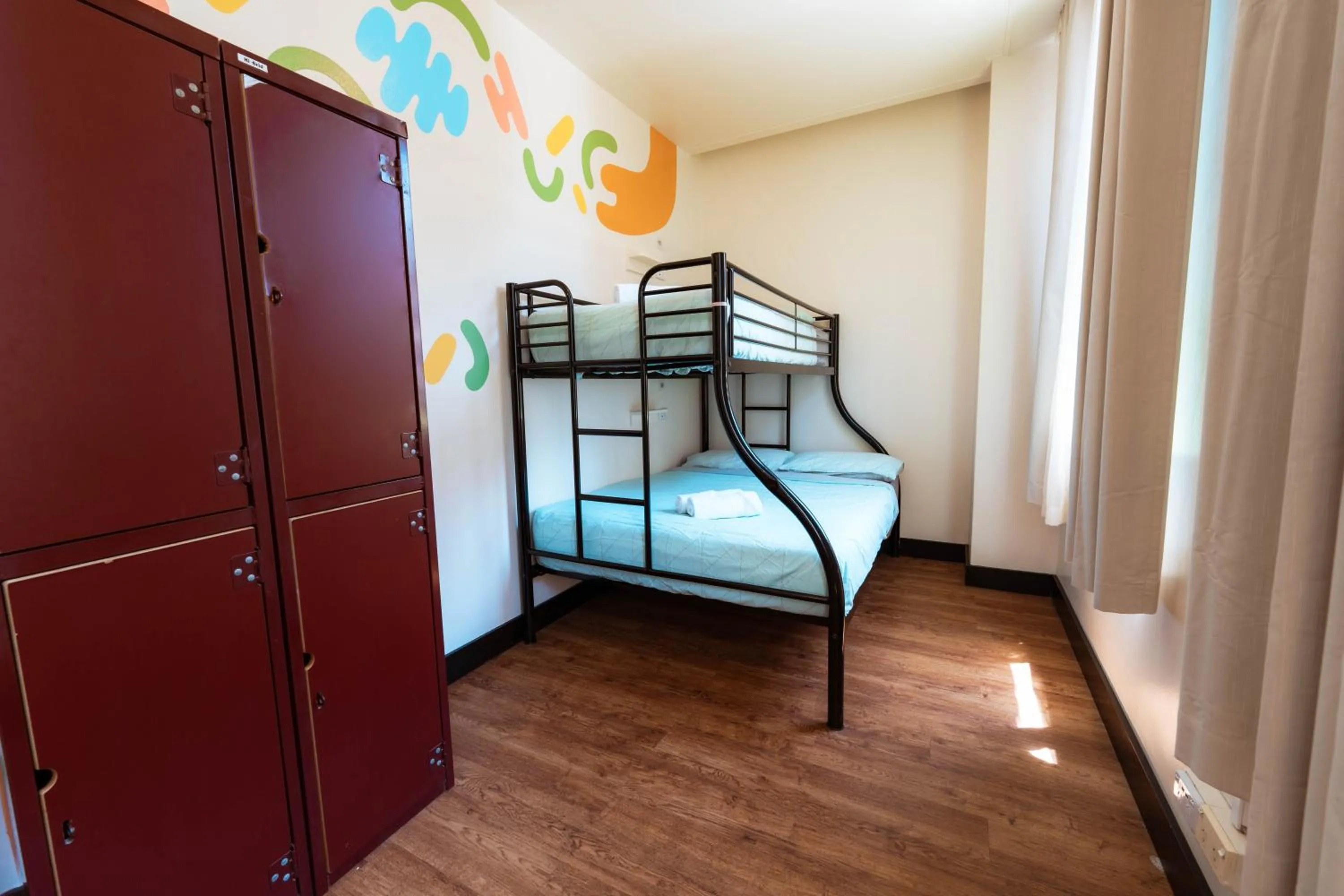 Bedroom, Bed in Flinders Backpackers