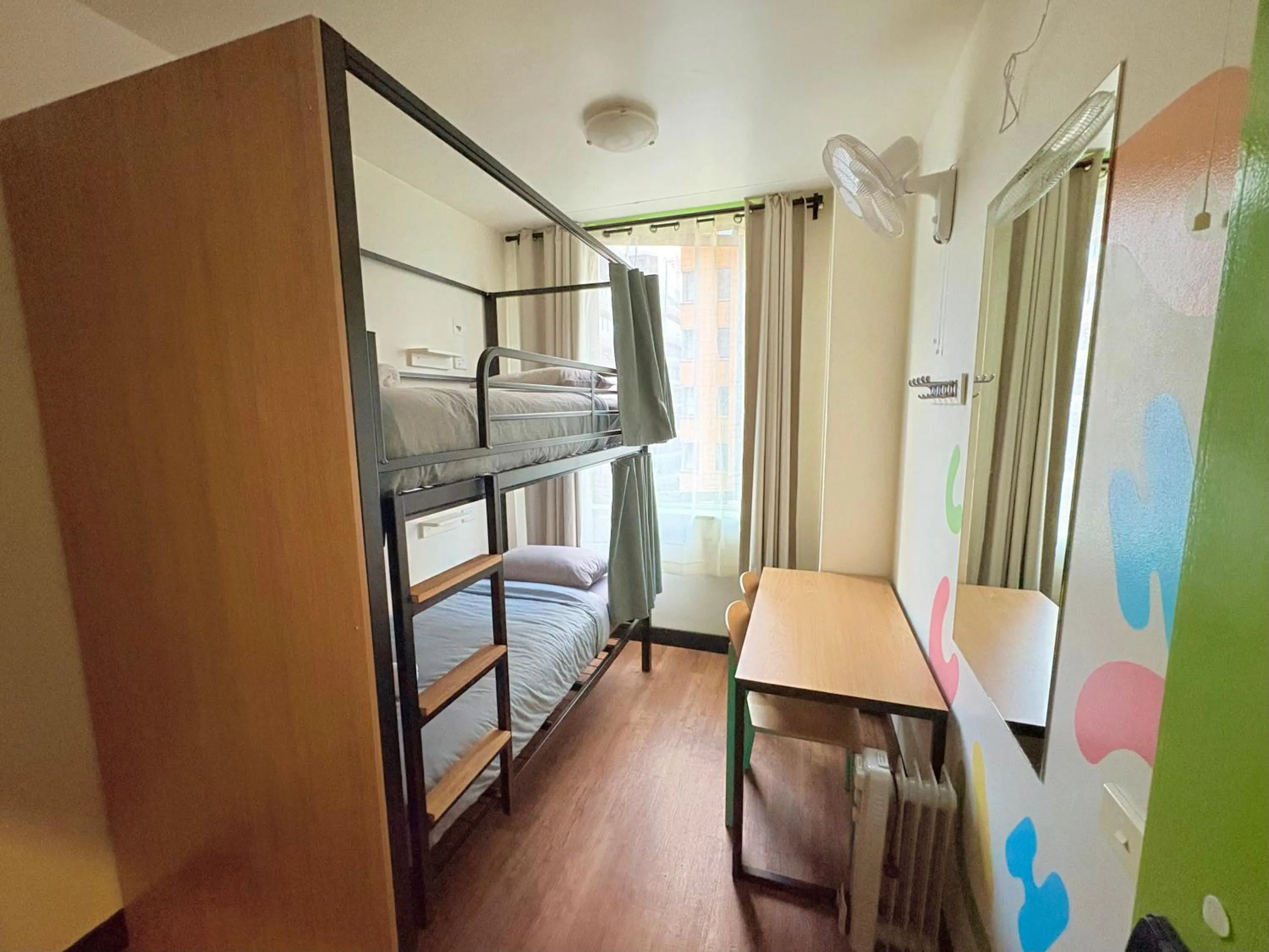 Bedroom in Flinders Backpackers