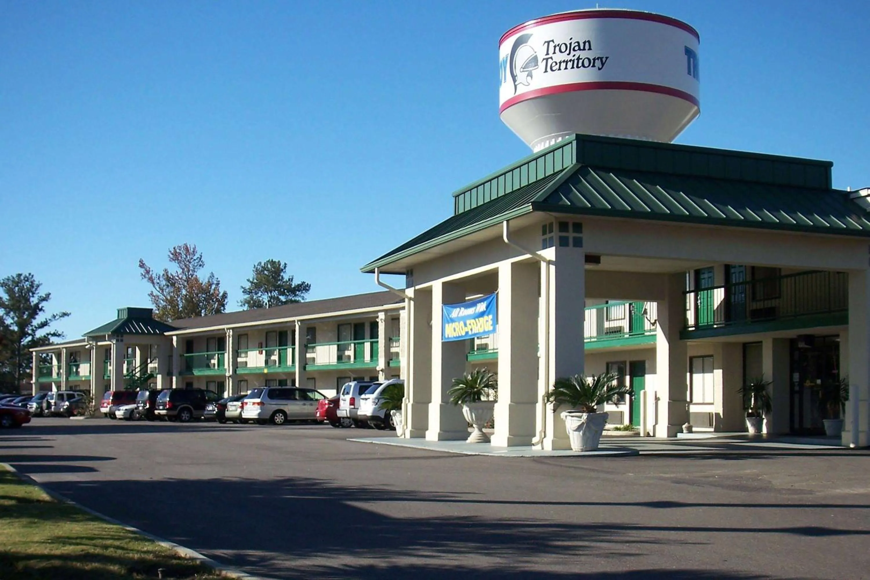 Property building in Baymont by Wyndham Troy