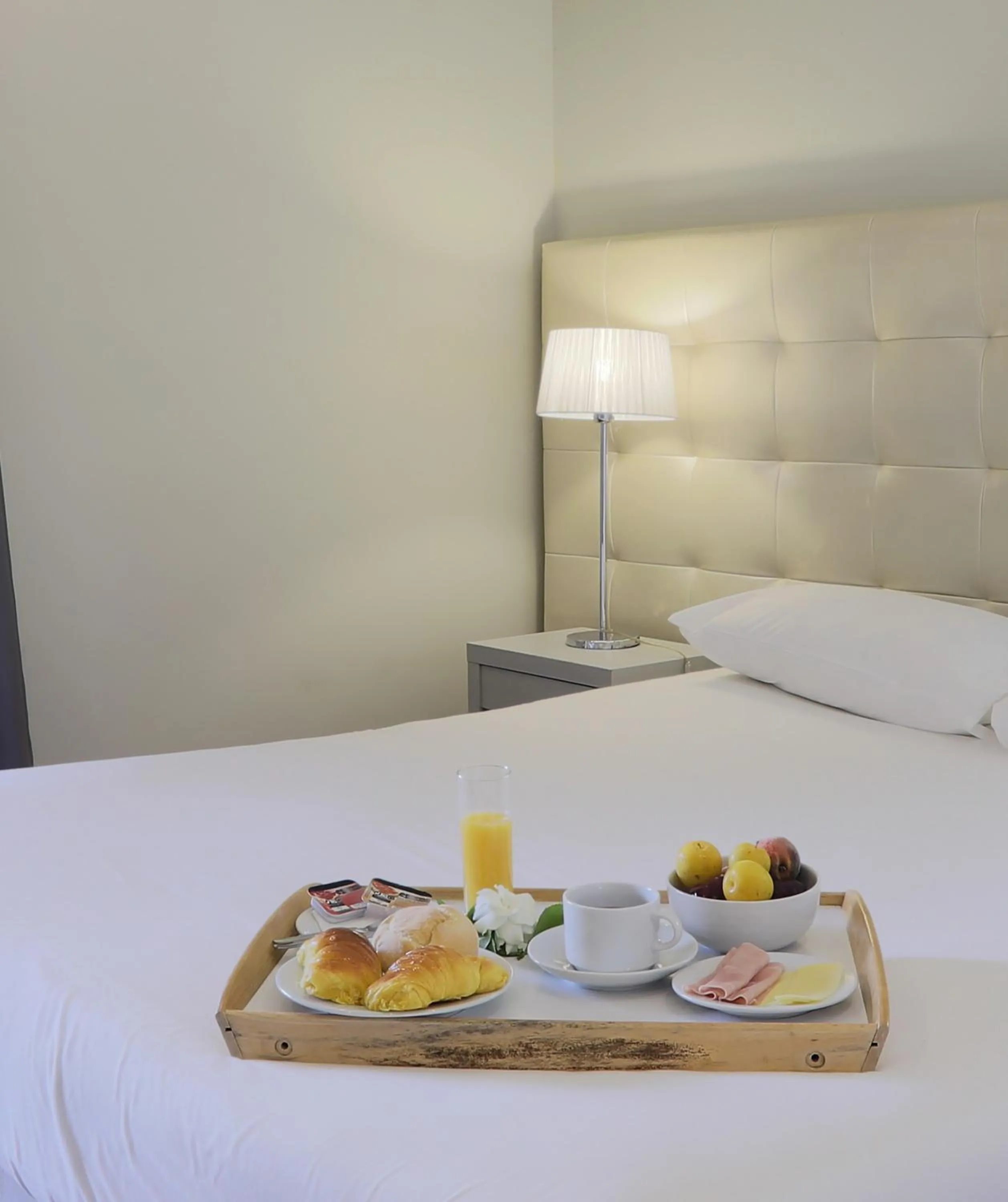 Breakfast, Bed in Vila Hotel By VimaHotels