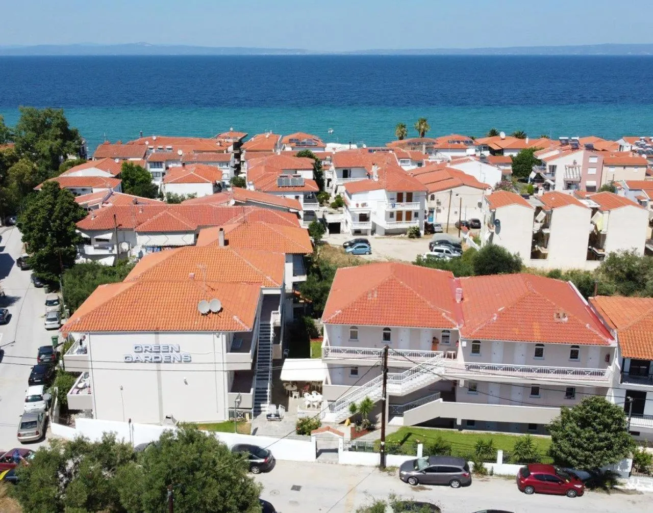Property building in Polychrono GREEN GARDENS