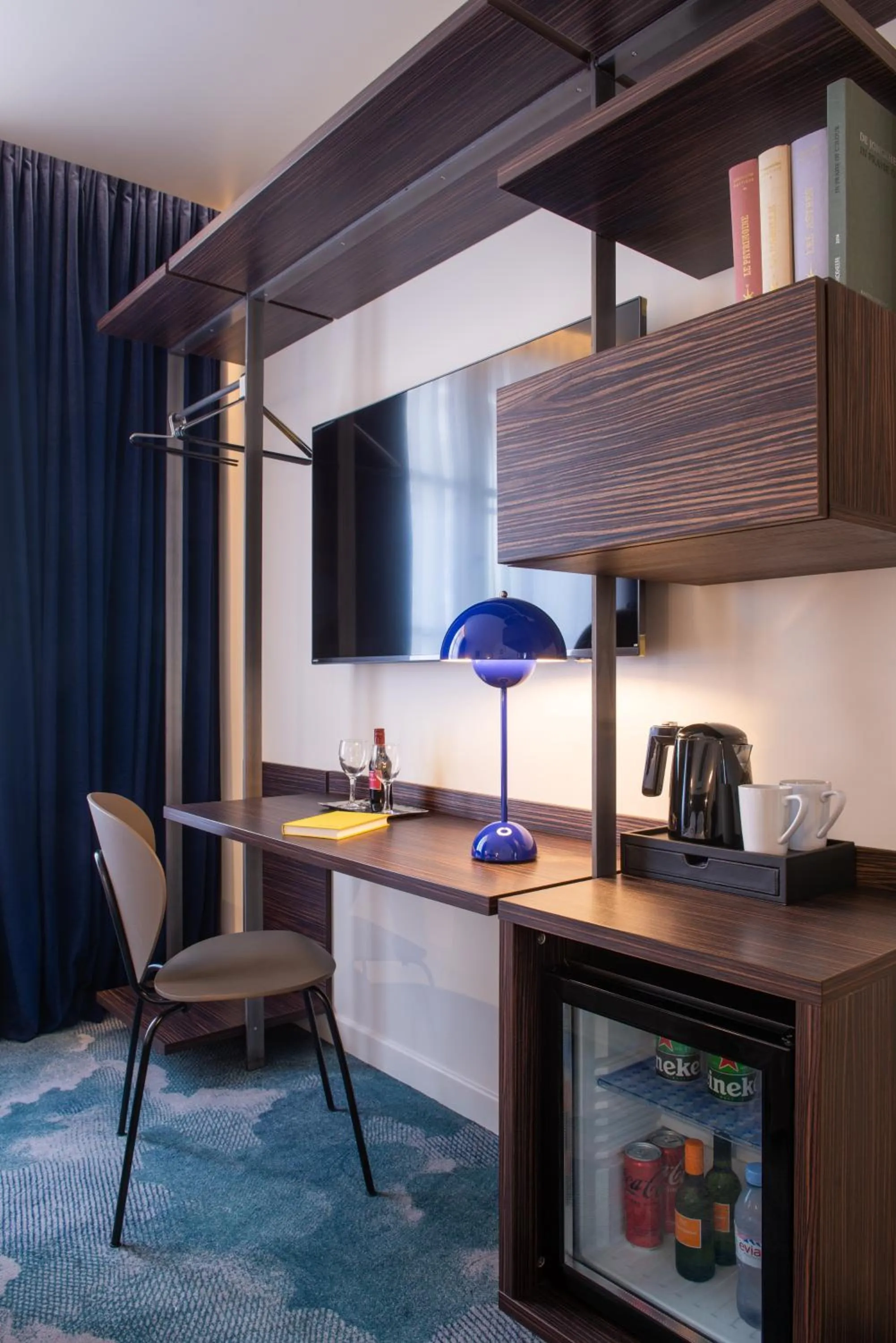 Seating area in Golden Tulip Opera de Noailles