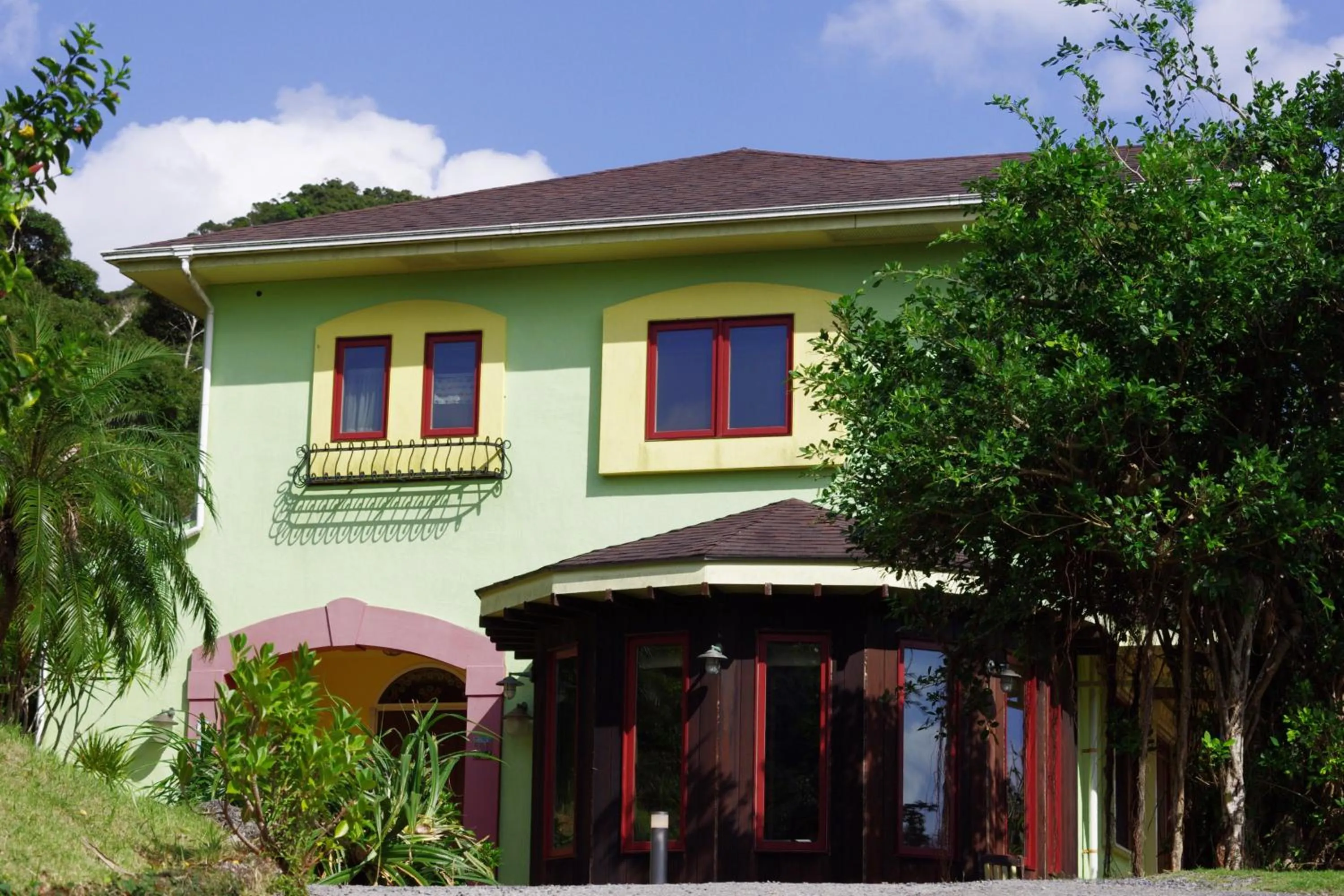 Property building in Villa Yurimun