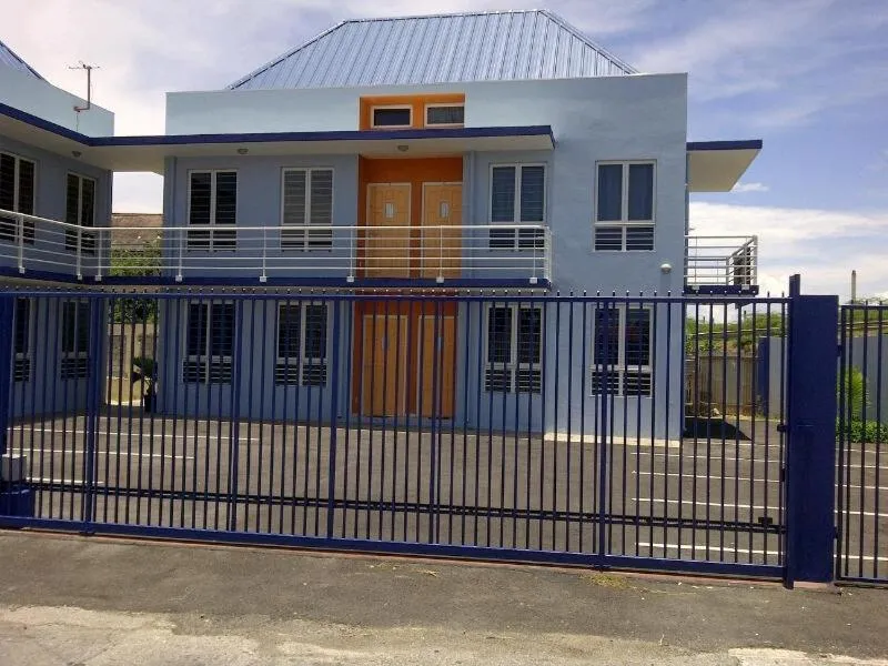 Property building in Orange Rembrandt Studio Apartments