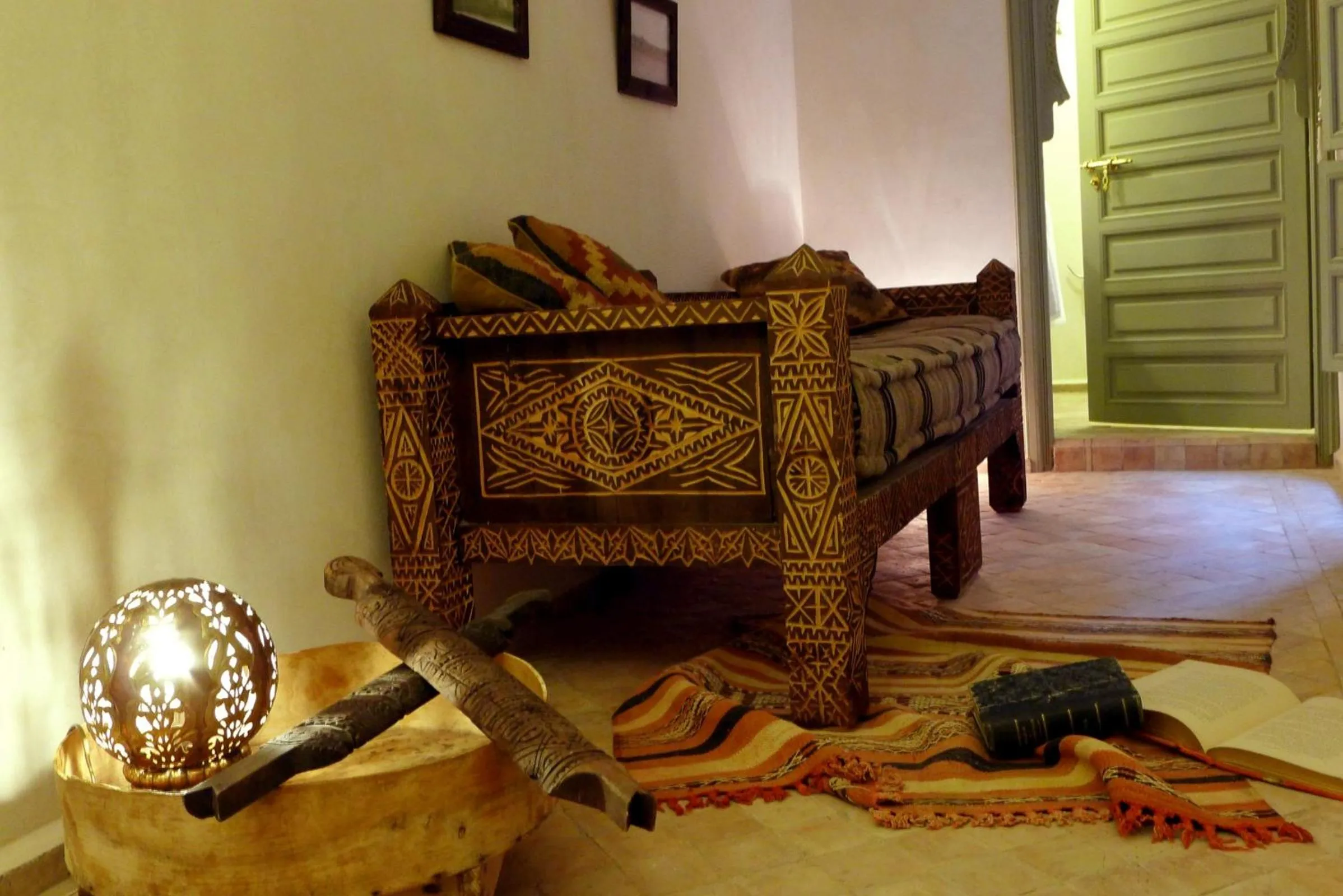 Seating area, Bed in Riad Palacio De Las Especias