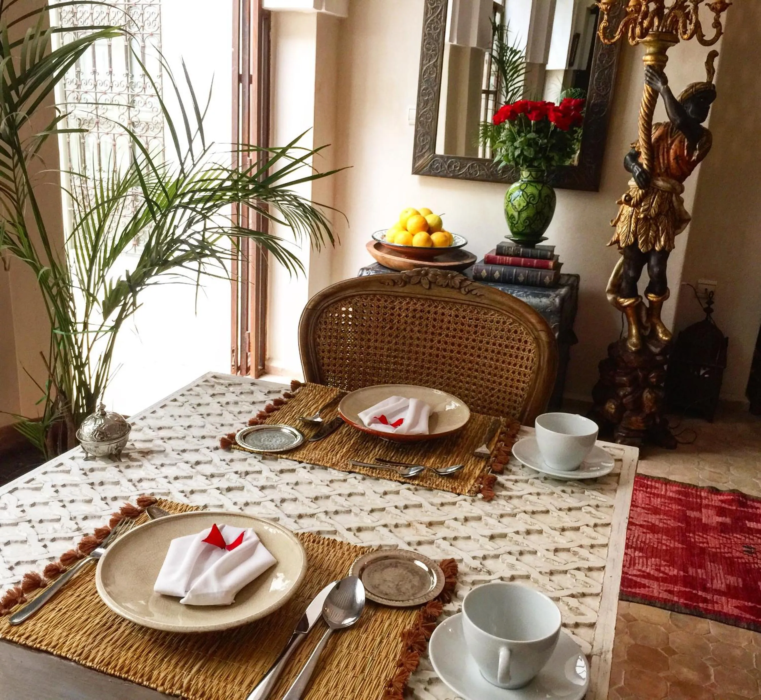 Restaurant/places to eat in Riad Palacio De Las Especias