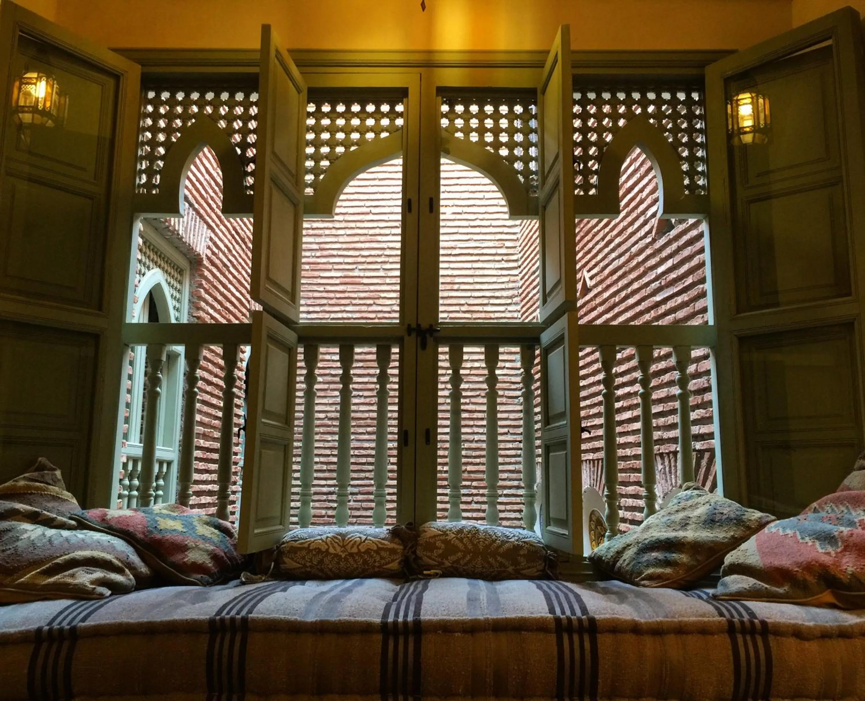 Living room, Bed in Riad Palacio De Las Especias