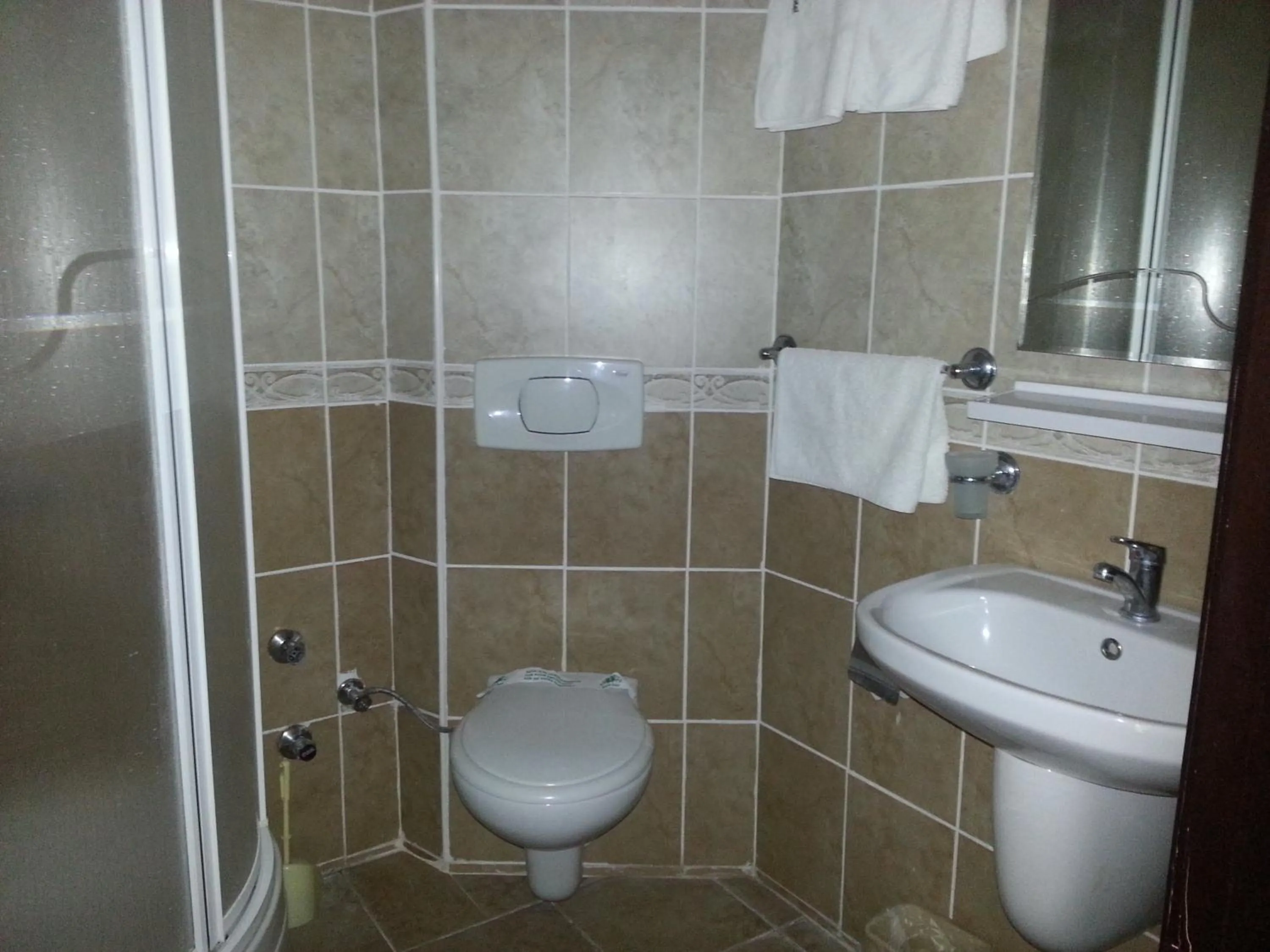 Bathroom in Hamle Hotel