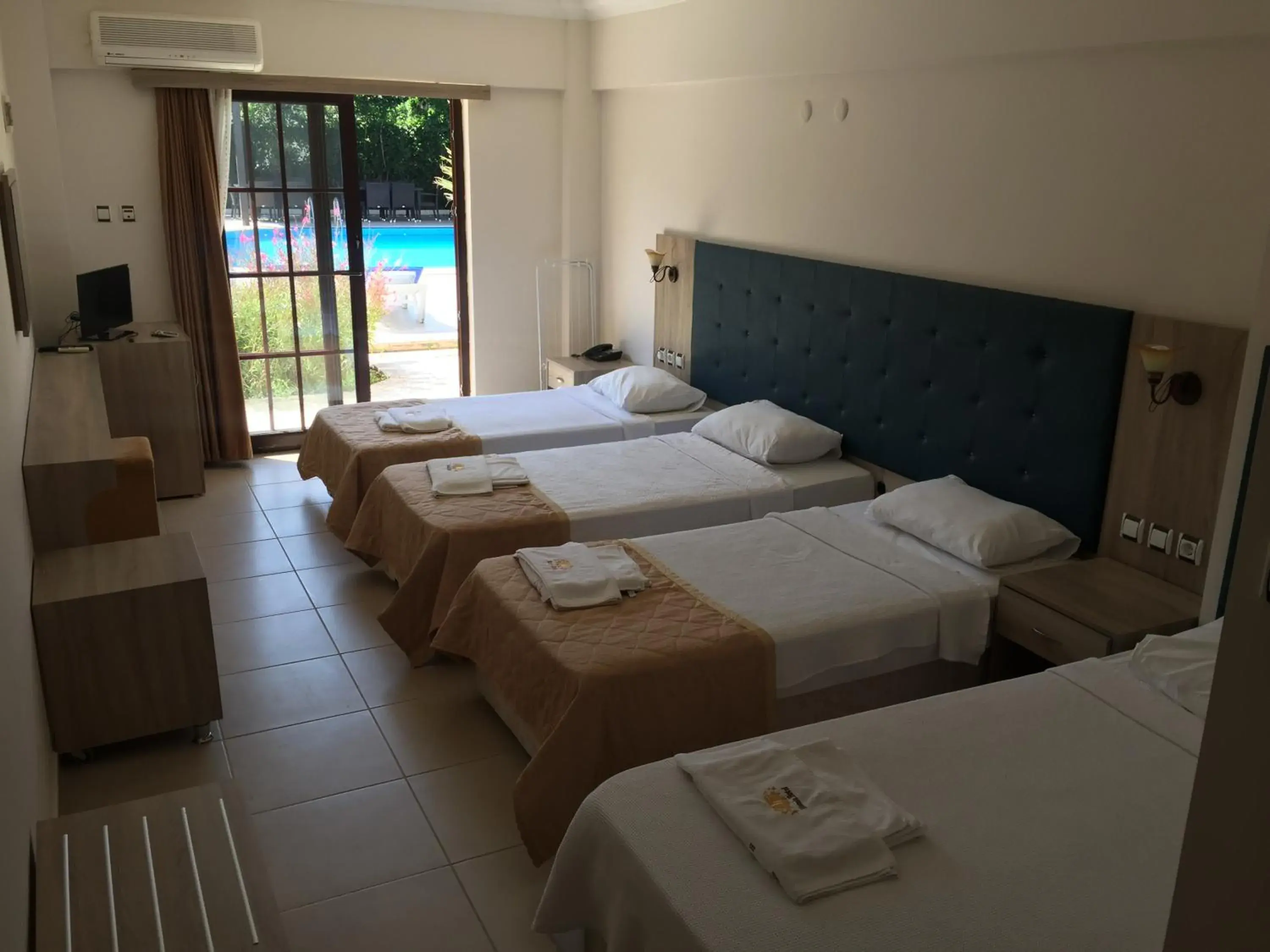 Quadruple Room in Hamle Hotel Quadruple Room in Hamle Hotel