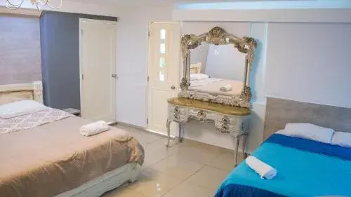 Suite in Hotel Ciudad Latin Palace Suite in Hotel Ciudad Latin Palace