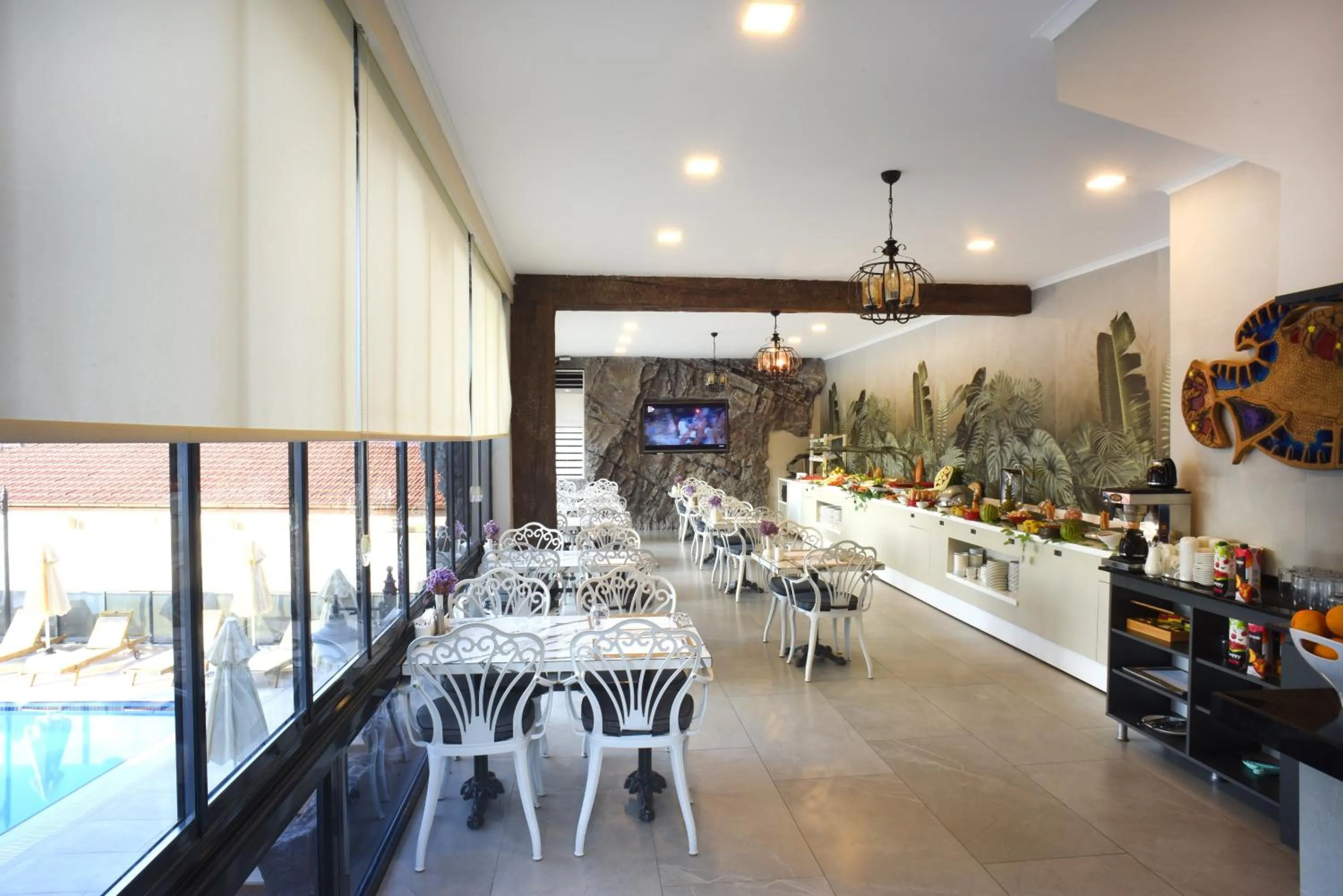 Breakfast in AMOSSİA Elite Boutique Hotel