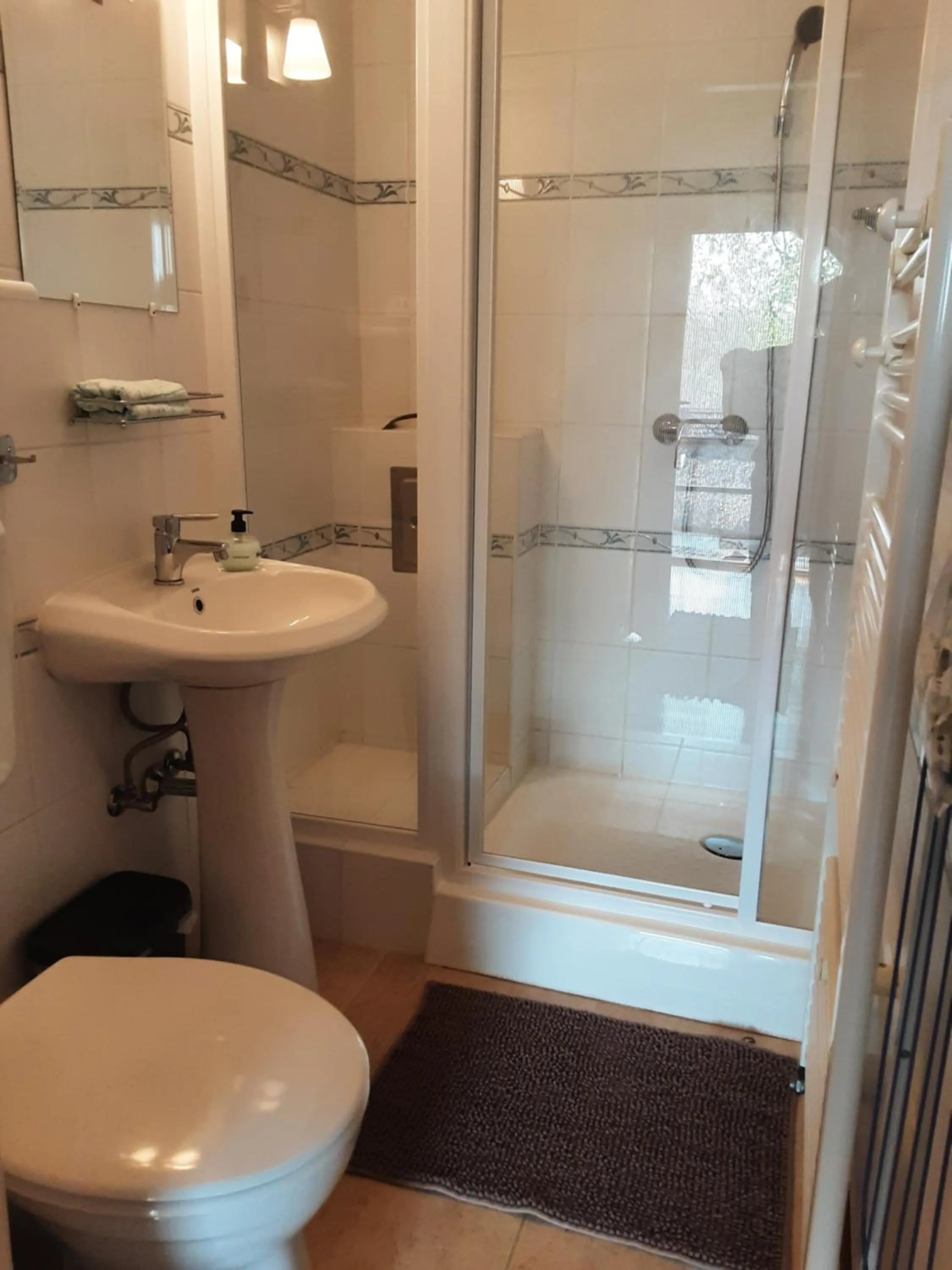 Bathroom in Herberg Tisza