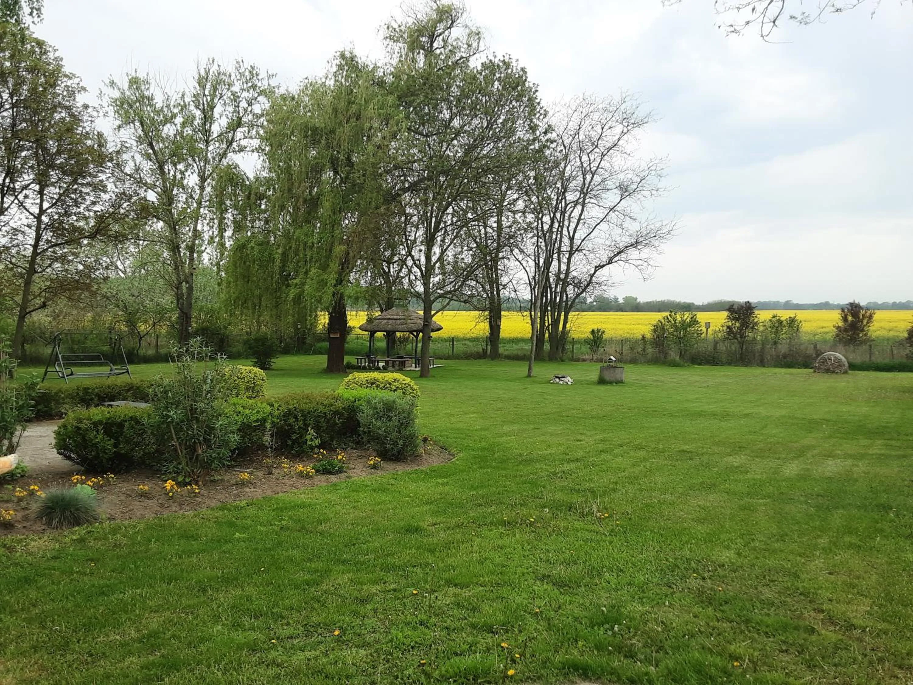 Garden in Herberg Tisza
