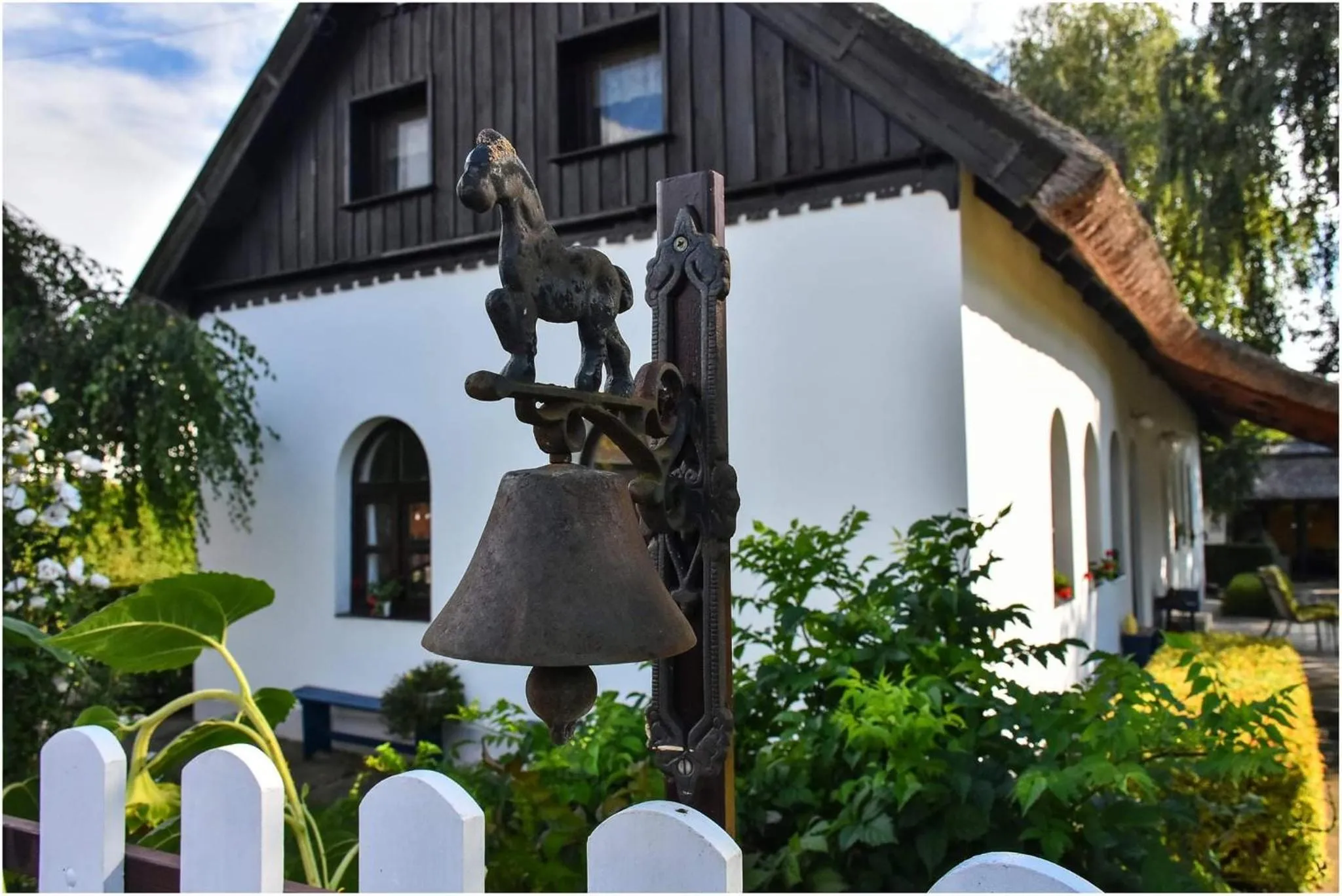 Decorative detail in Herberg Tisza