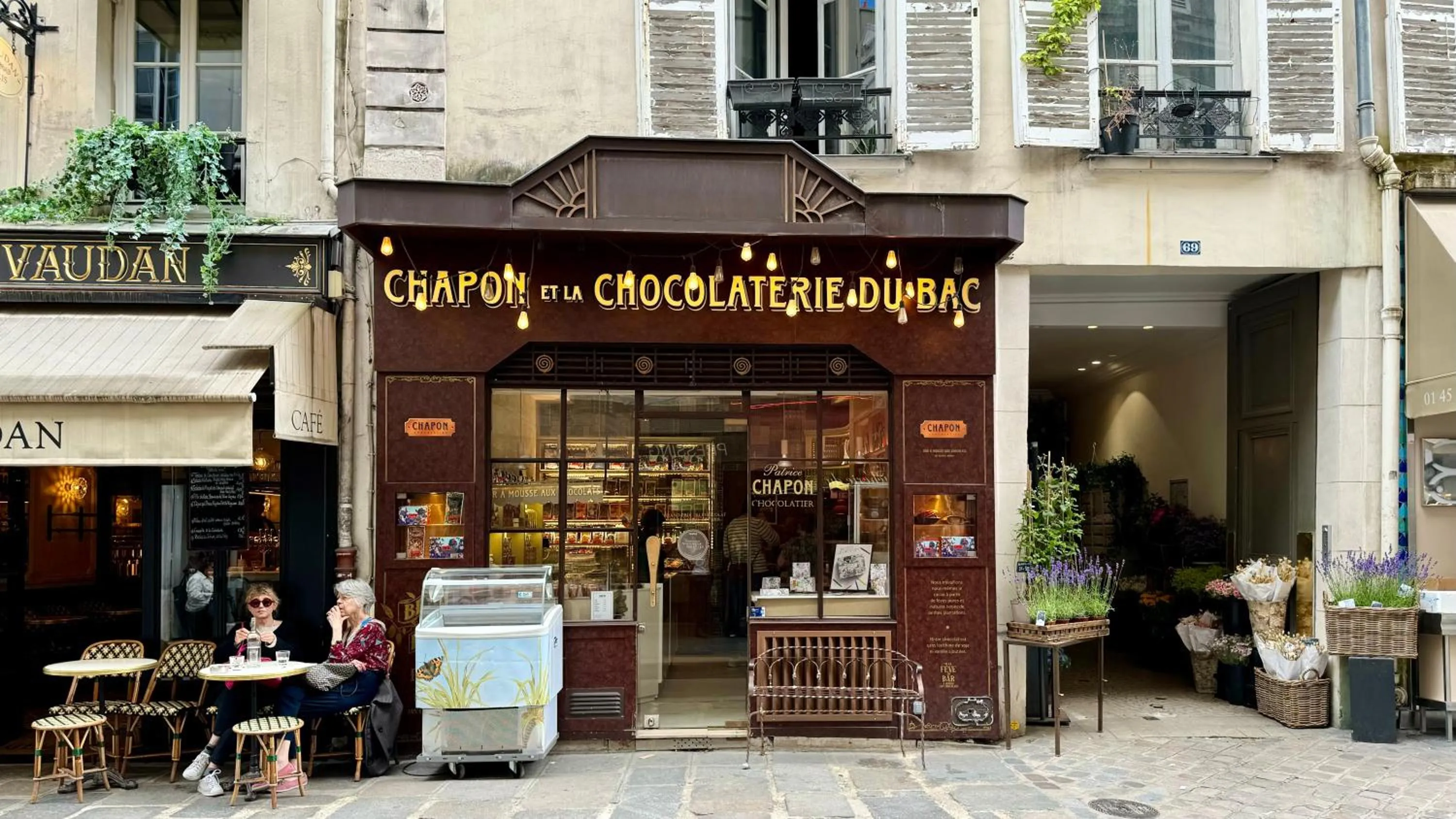 Neighbourhood in Miiro Le Grand Hôtel Cayré