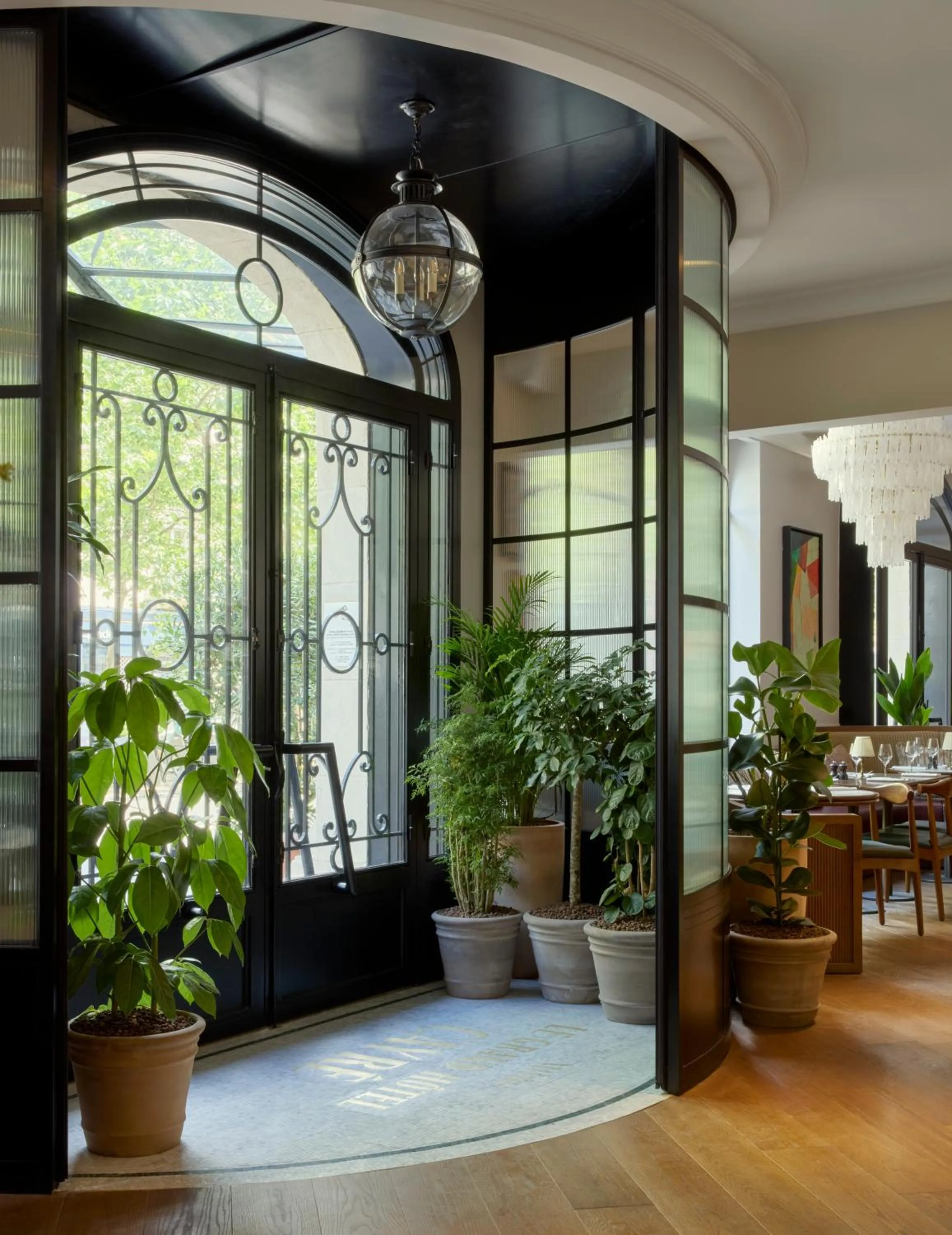 Facade/entrance in Miiro Le Grand Hôtel Cayré