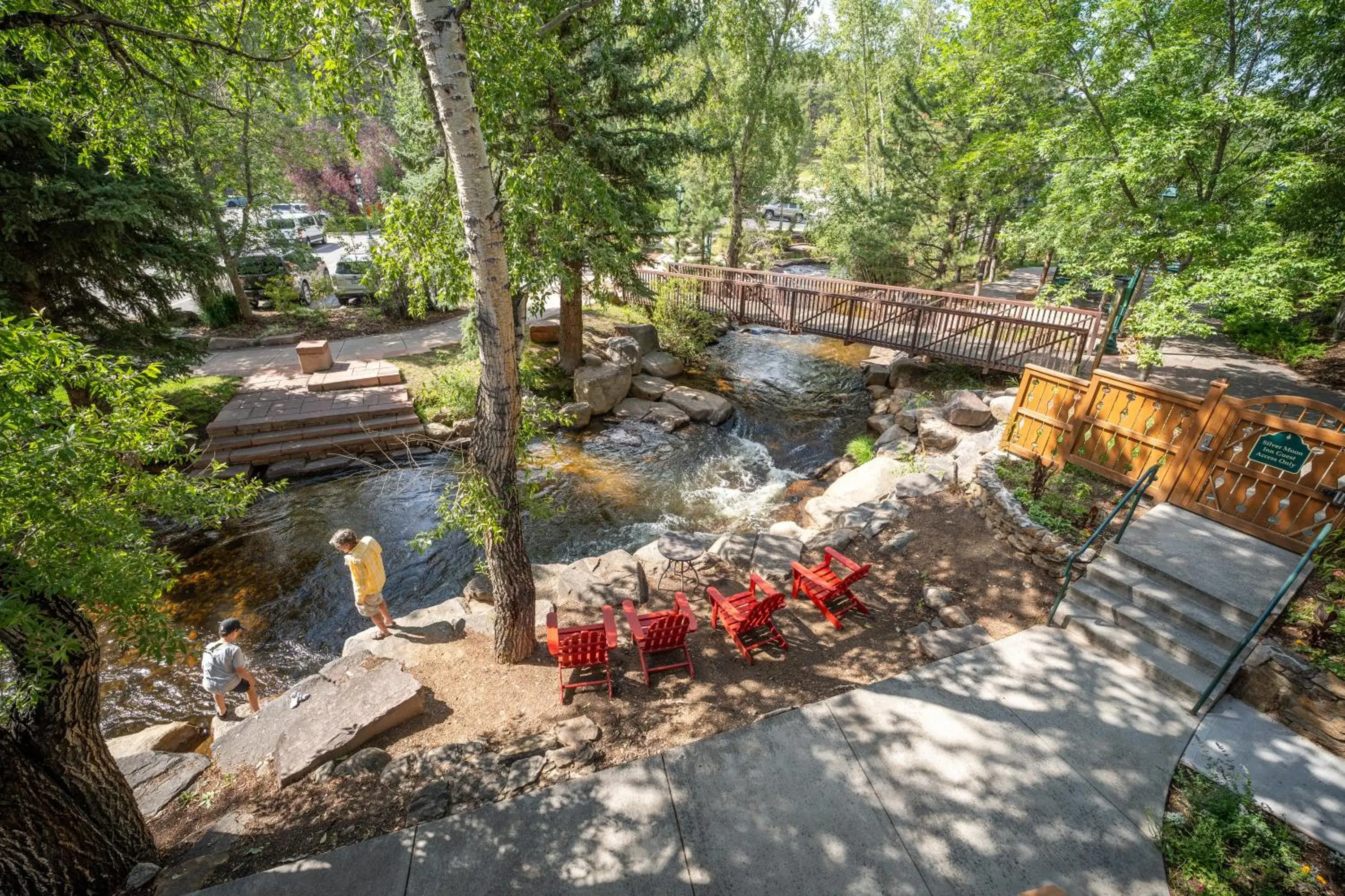 River view in Silver Moon Inn River view in Silver Moon Inn