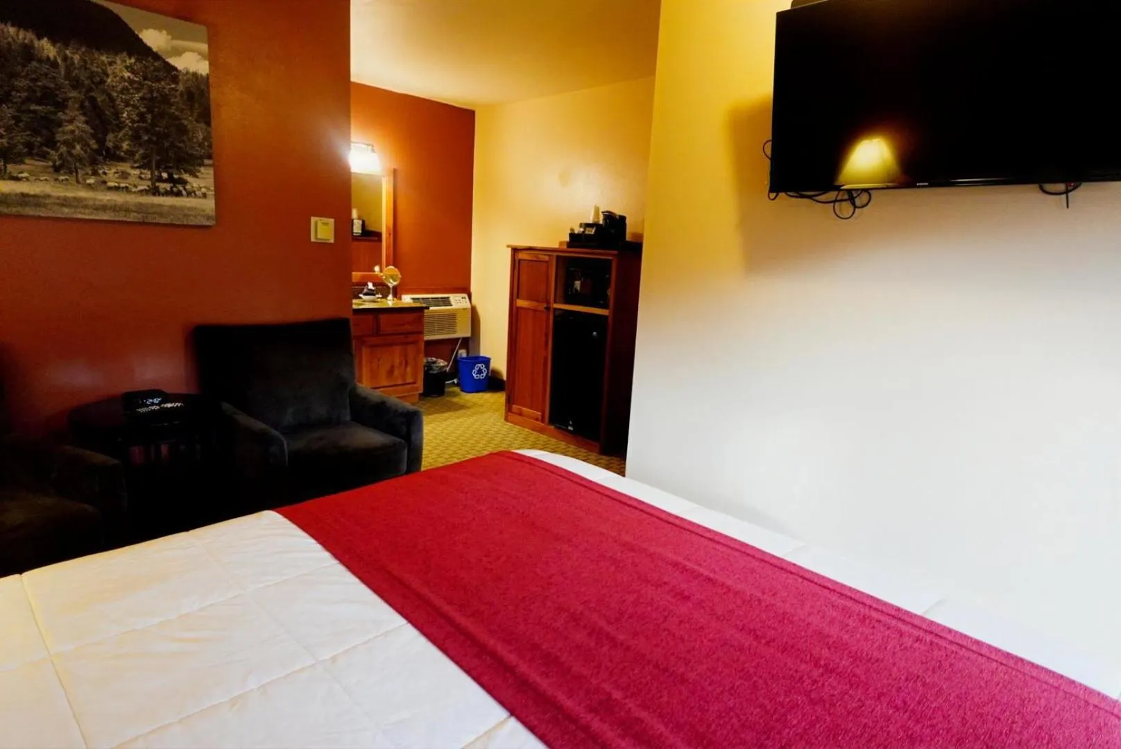 Bed in Silver Moon Inn