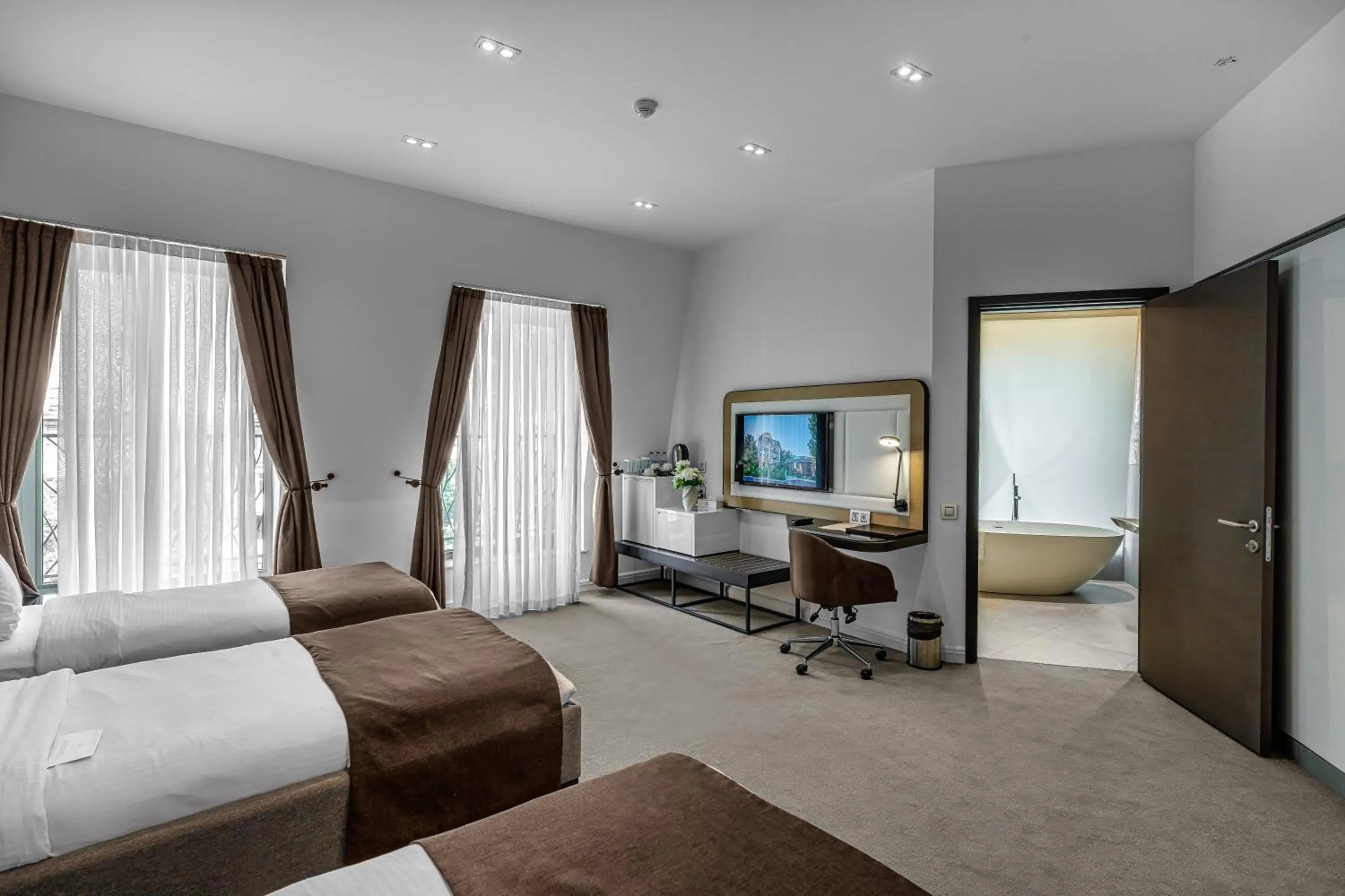 Bed in Ivy Garden Hotel Baku