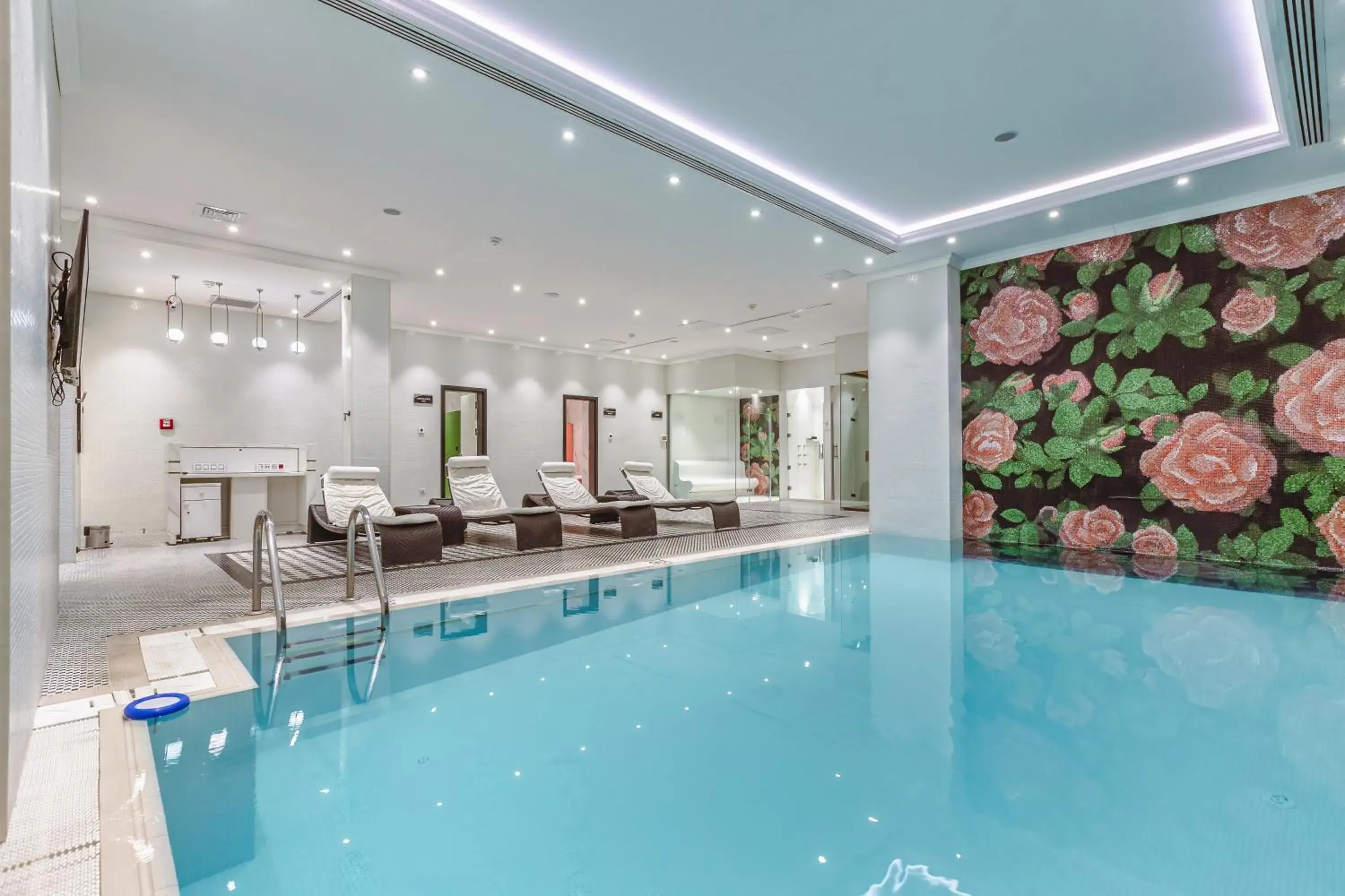 Swimming pool in Ivy Garden Hotel Baku Swimming pool in Ivy Garden Hotel Baku