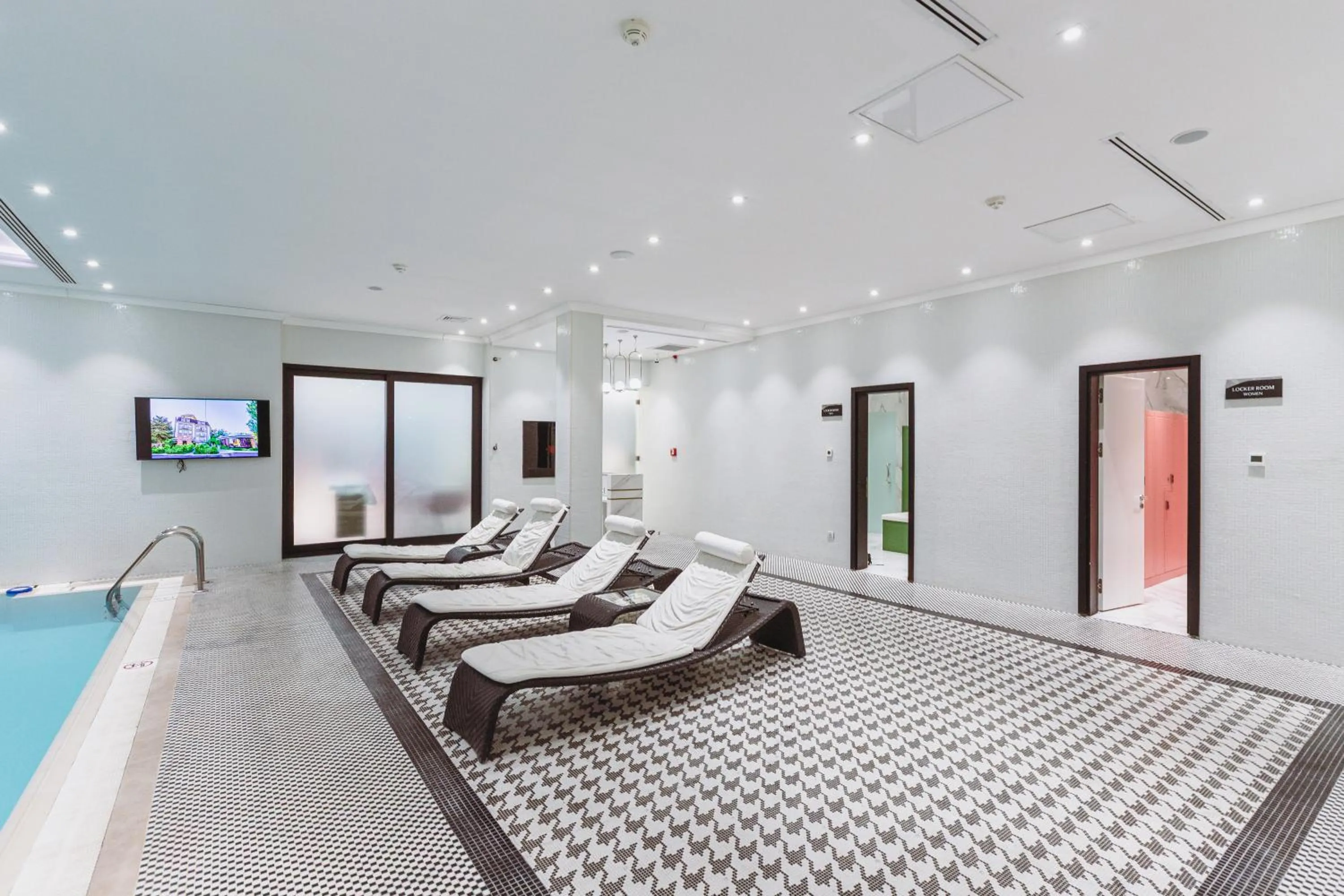 Pool view in Ivy Garden Hotel Baku