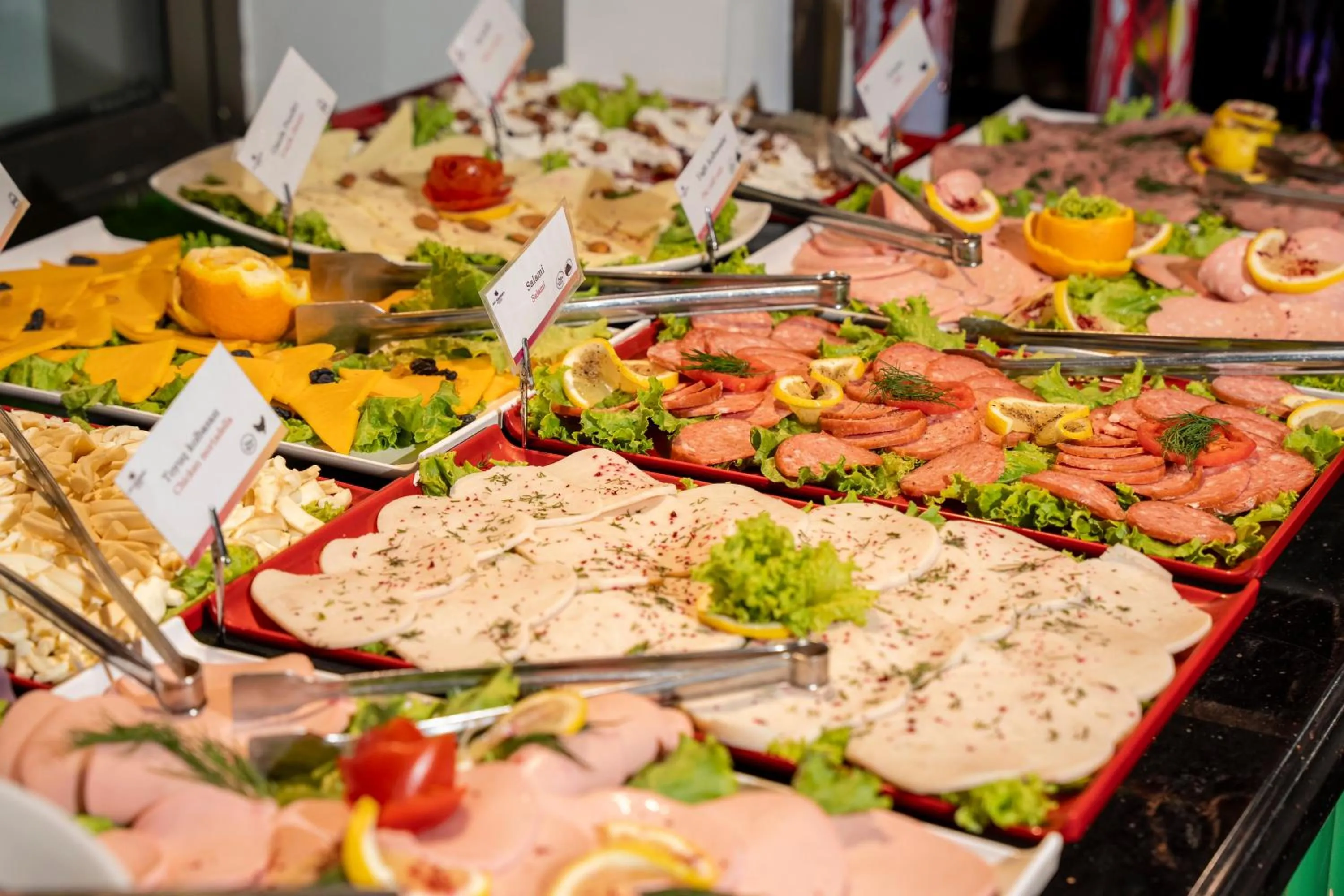 Restaurant/places to eat in Ivy Garden Hotel Baku