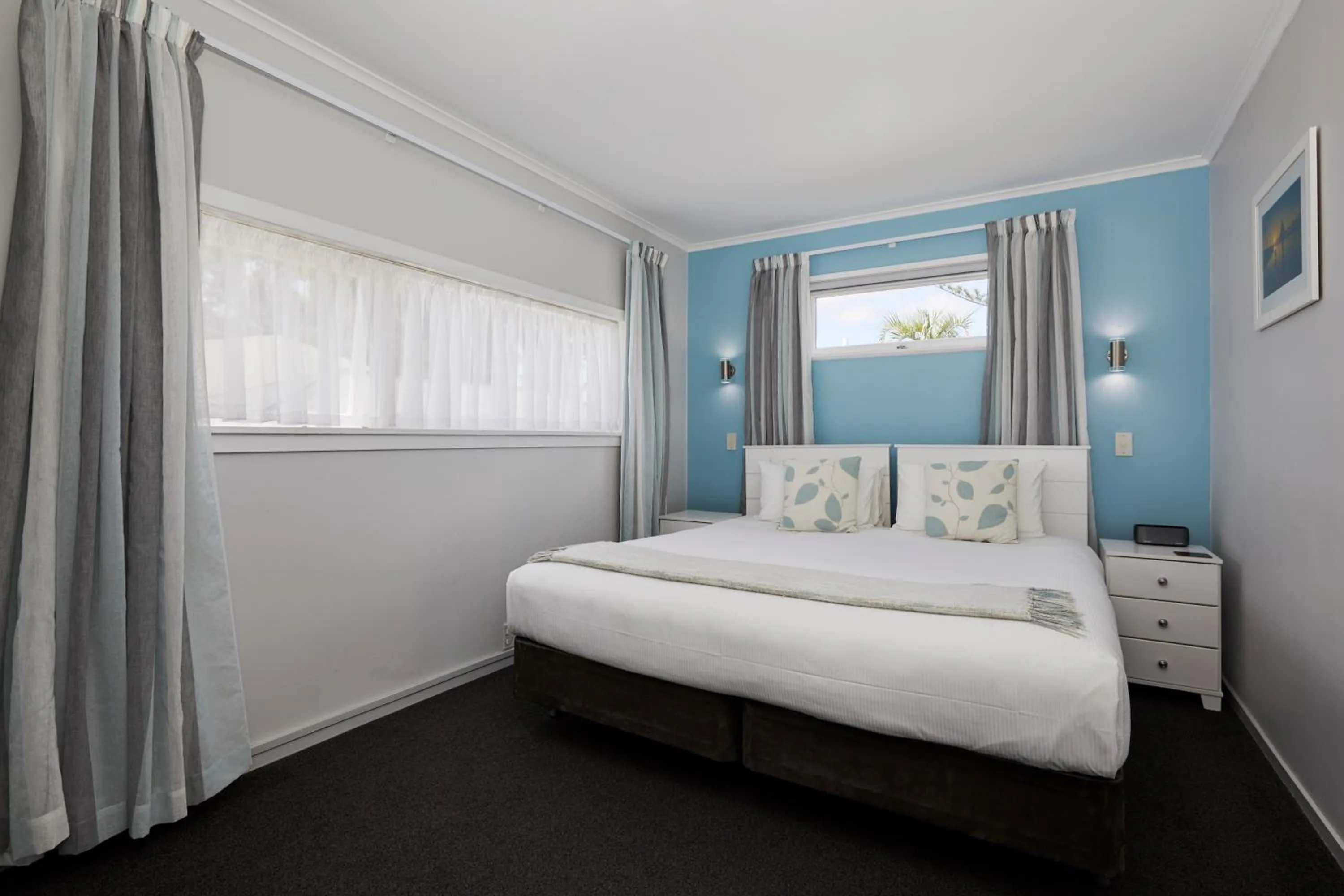 Photo of the whole room, Bed in Harbour View Motel and Waterfront Apartments