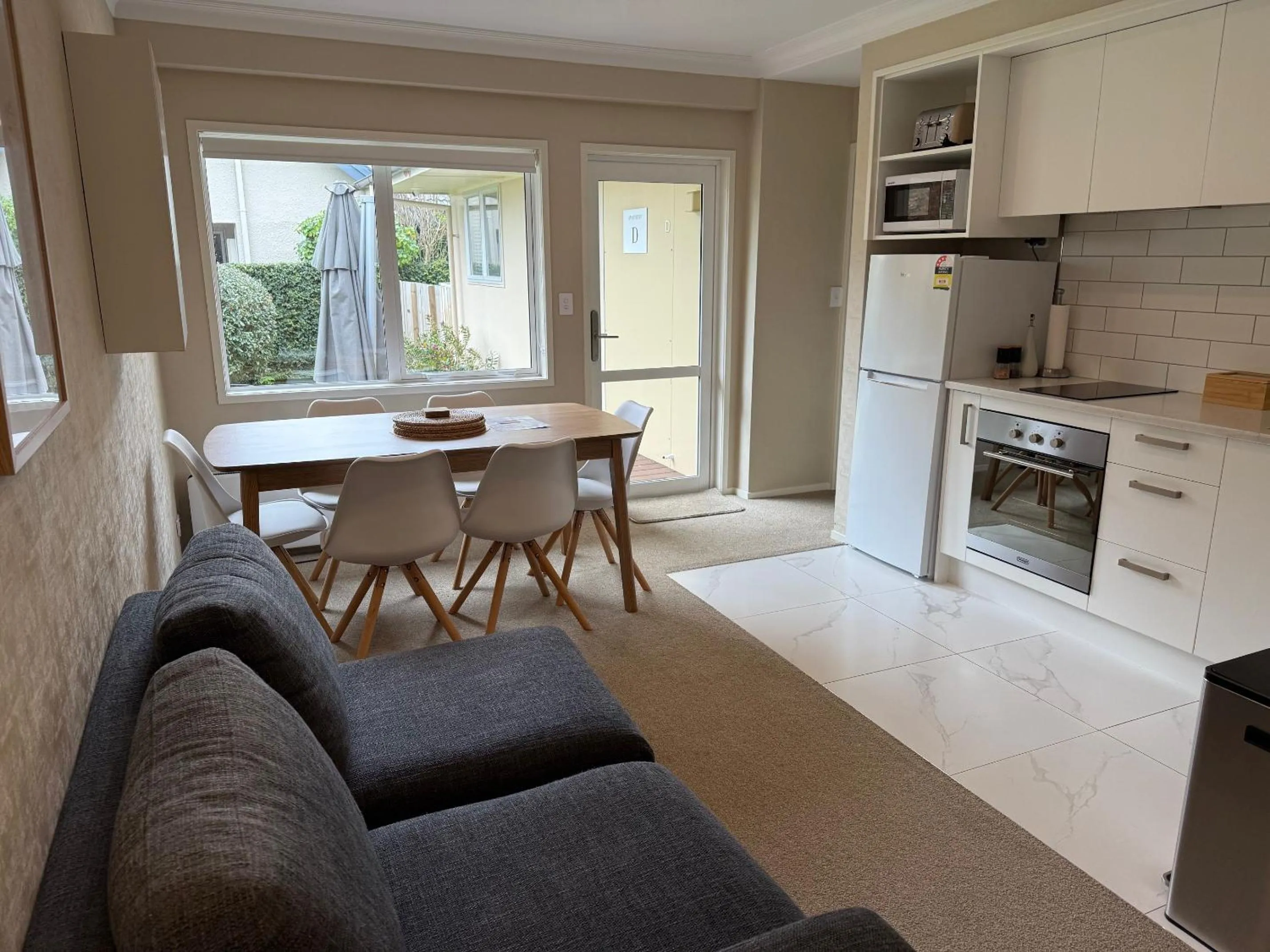 Dining area in Harbour View Motel and Waterfront Apartments