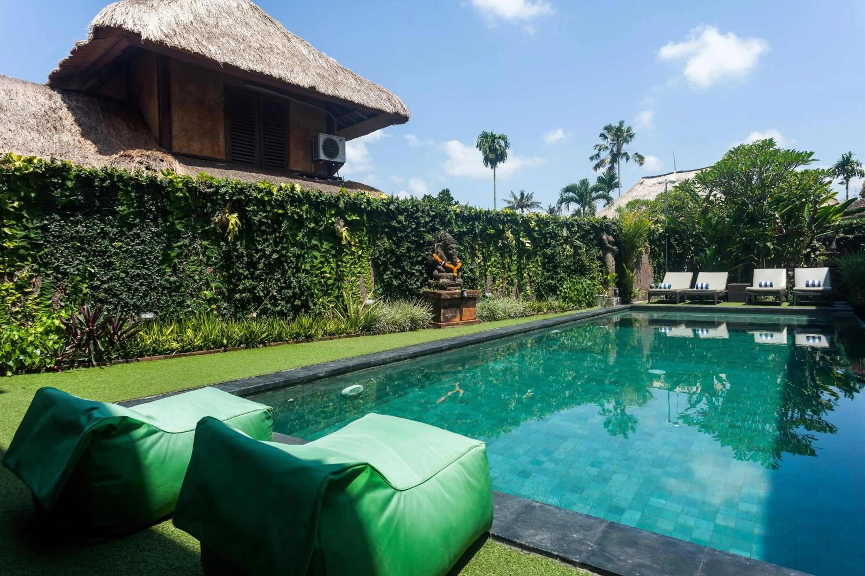 Swimming pool in Kamandhani Hotel Ubud