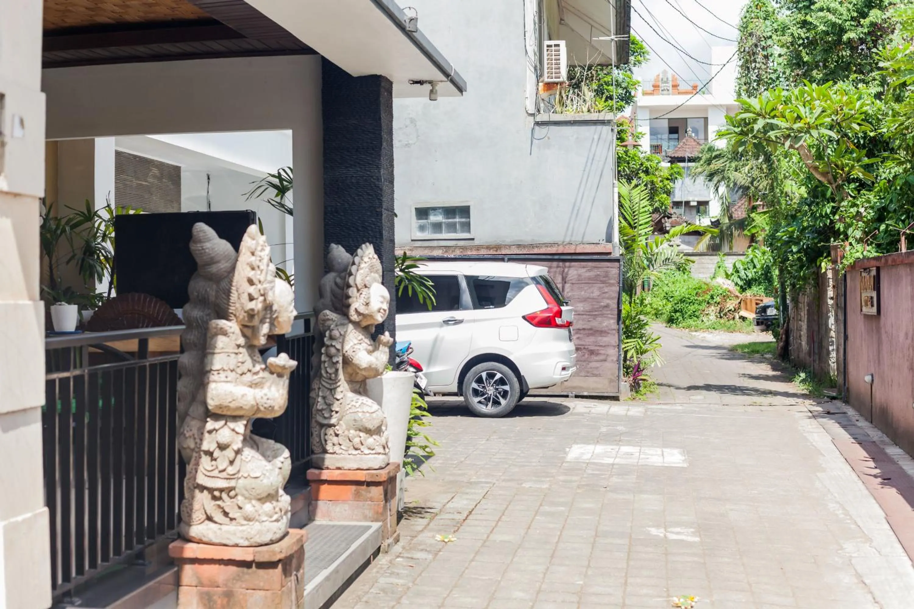 Parking in Kamandhani Hotel Ubud