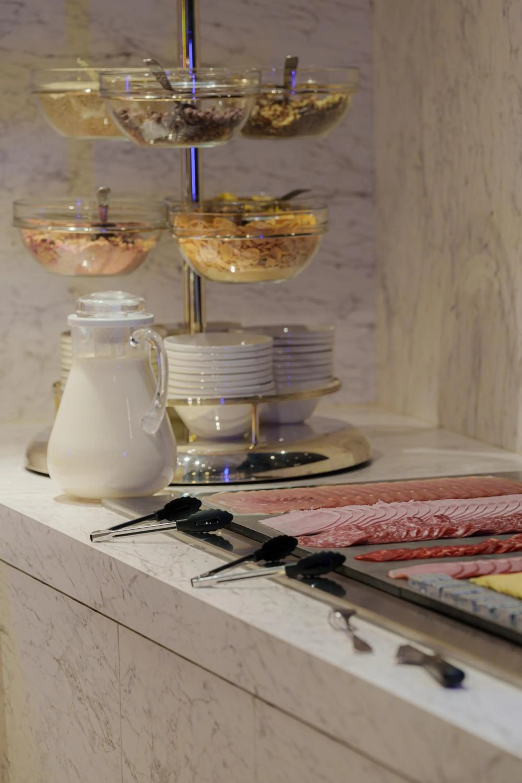 Food and drinks in Allobroges Park Hôtel