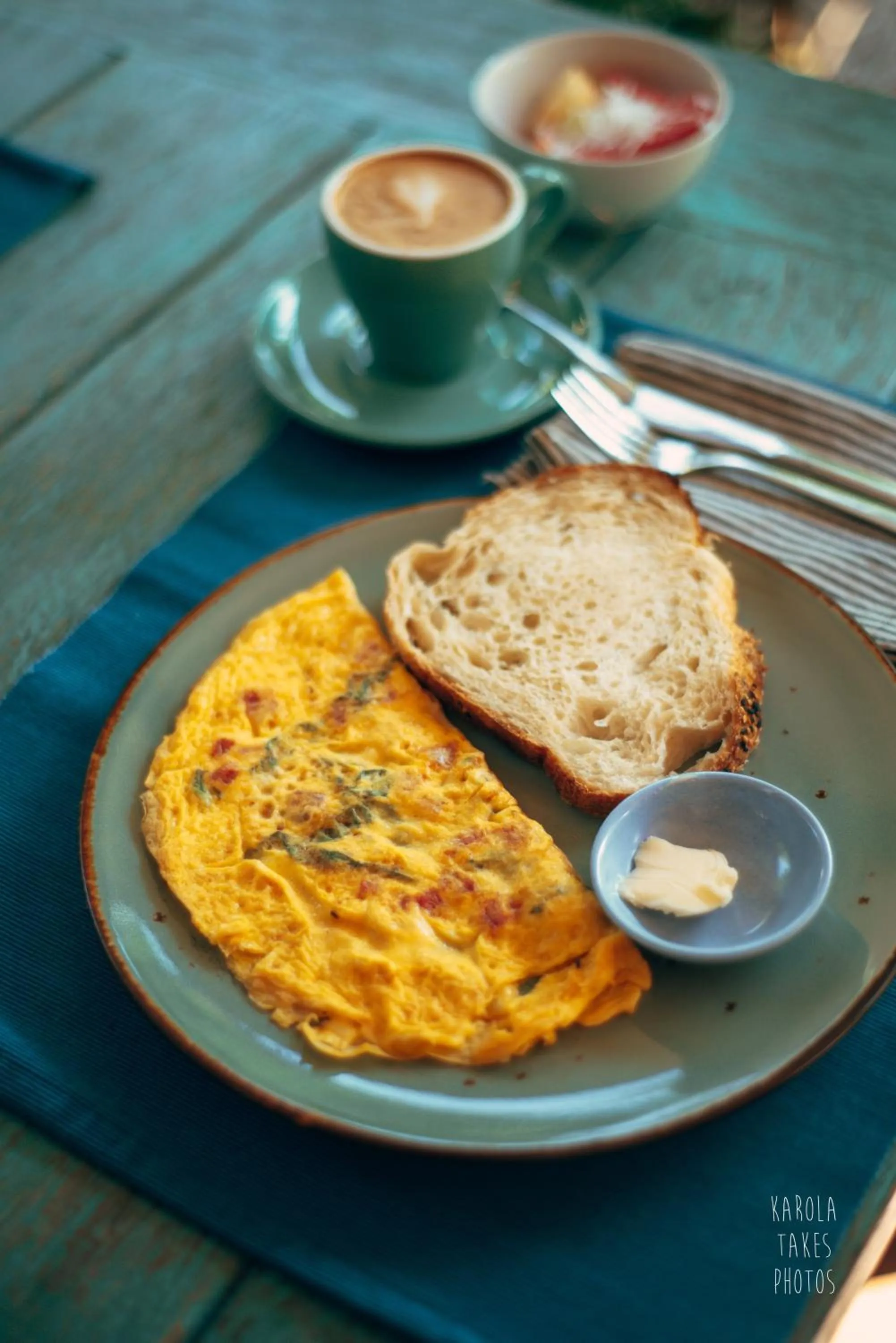 Food and drinks in Coconut Garden Resort