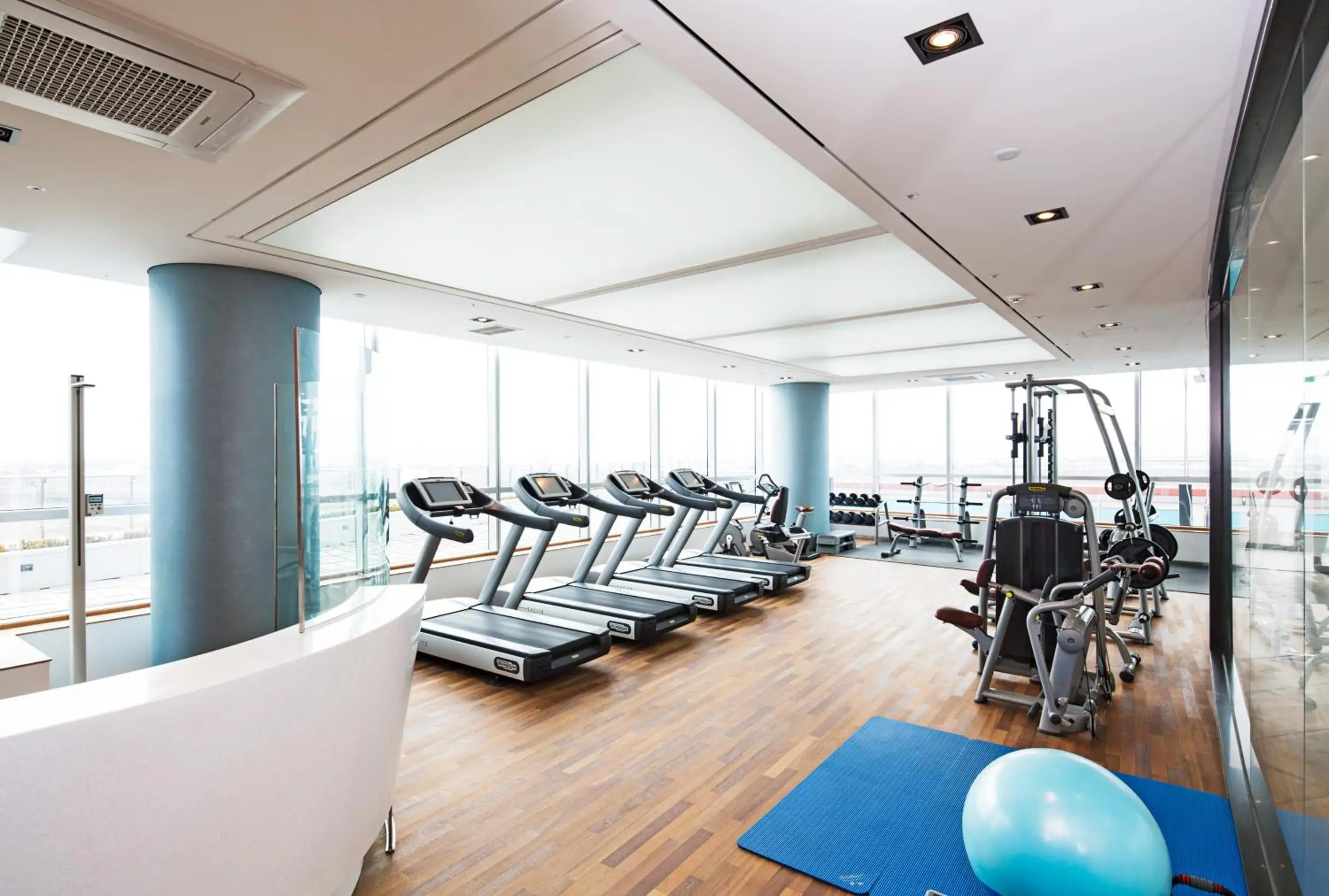 Fitness centre/facilities in Sono Calm Goyang Fitness centre/facilities in Sono Calm Goyang