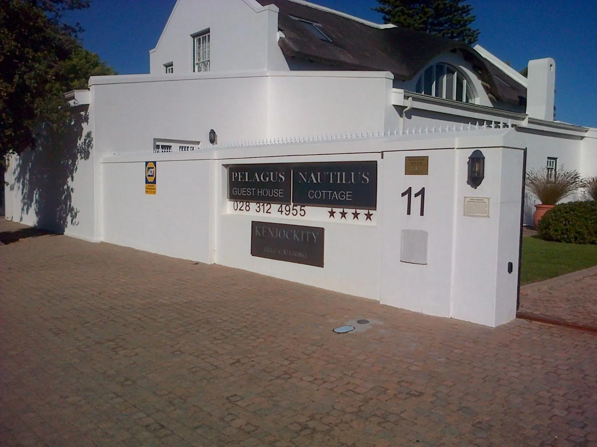 Facade/entrance in Kenjockity Self Catering Apartments