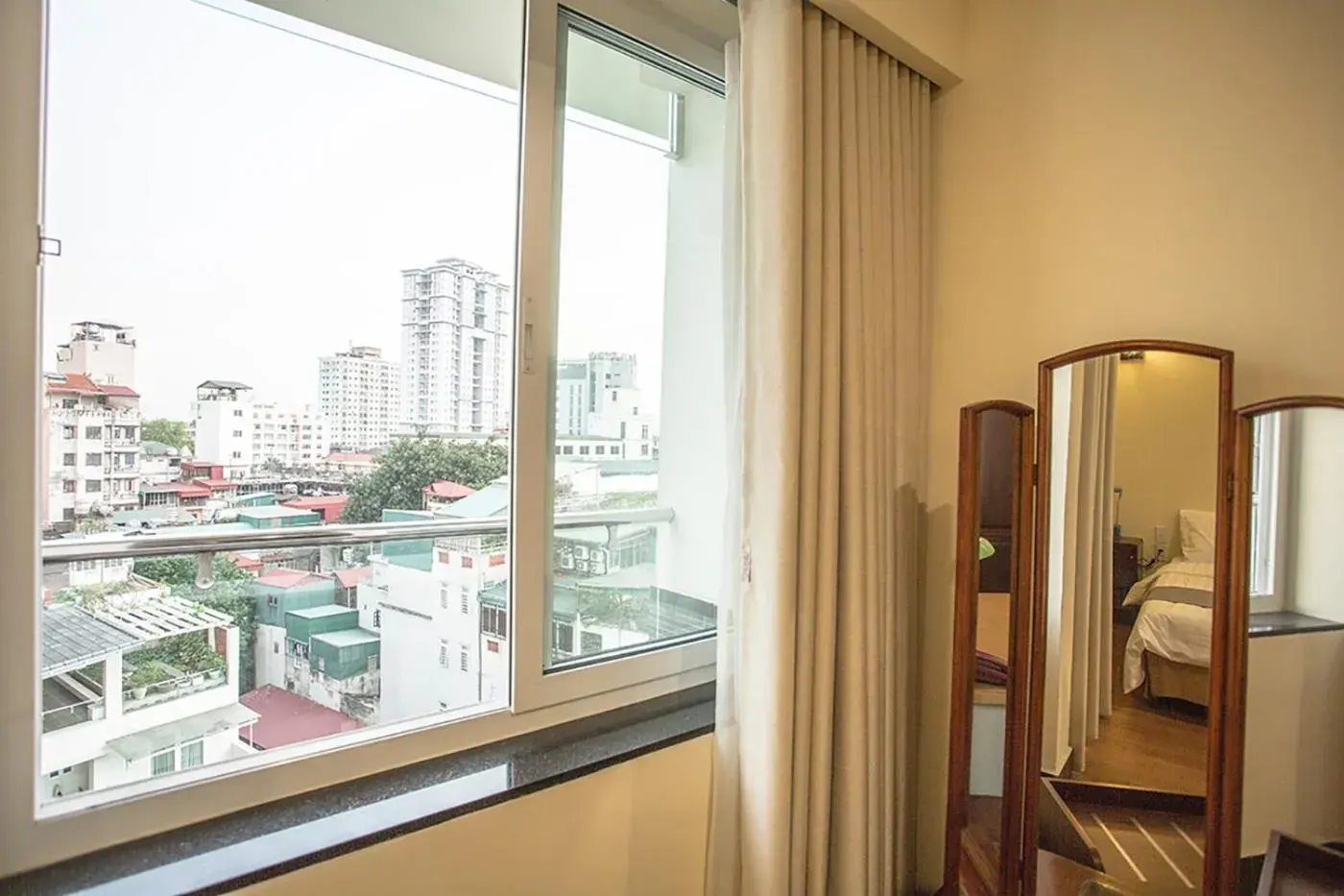 View (from property/room) in My Lan Hanoi Hotel View (from property/room) in My Lan Hanoi Hotel