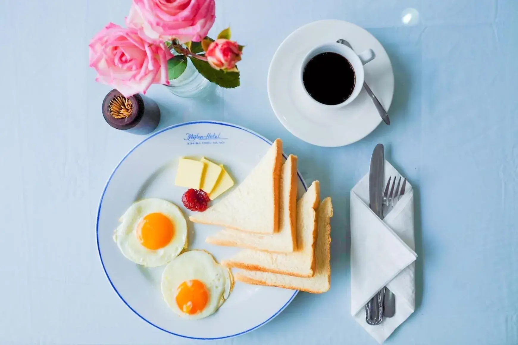 Buffet breakfast in My Lan Hanoi Hotel Buffet breakfast in My Lan Hanoi Hotel